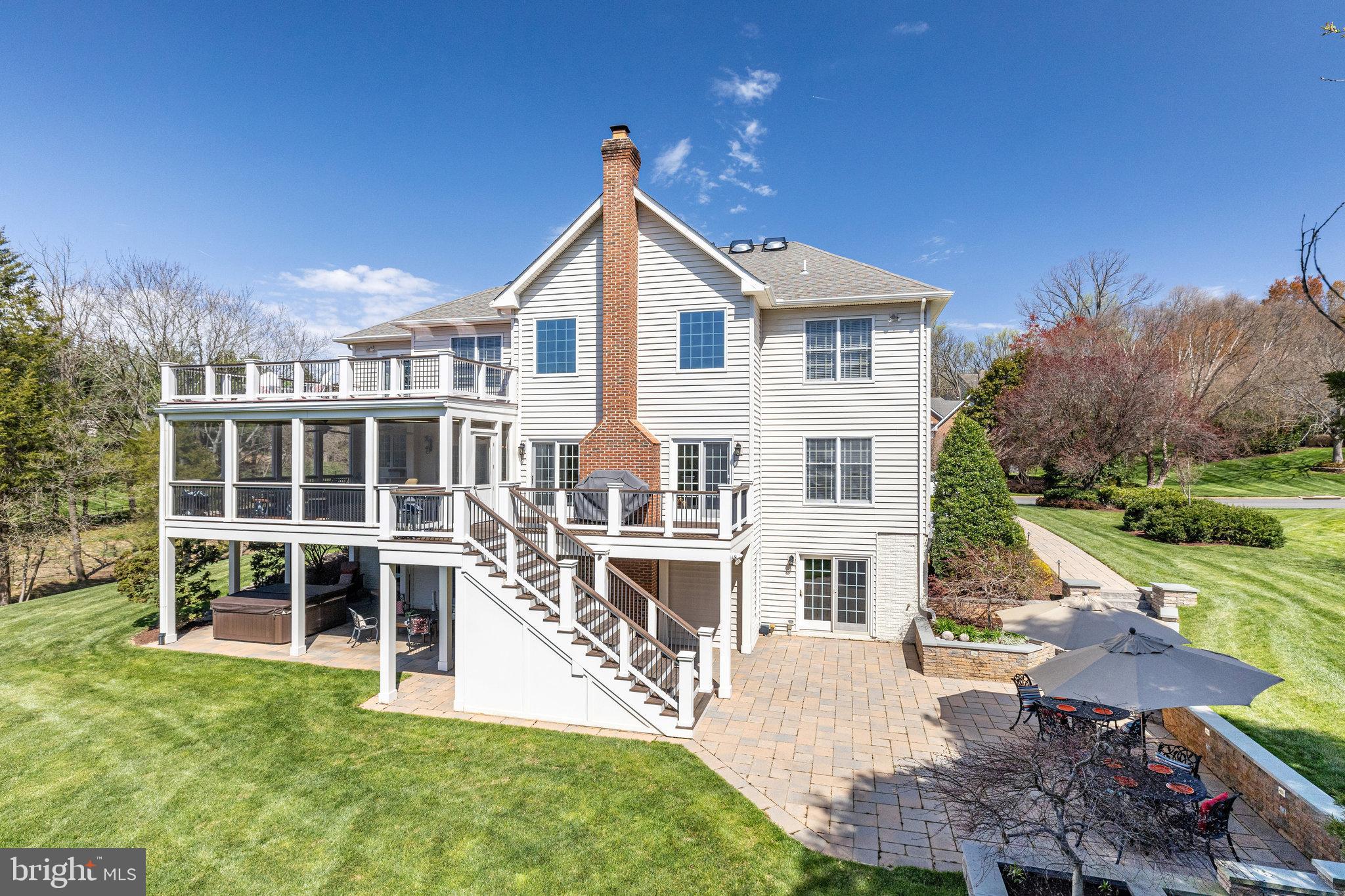 HUNTER MILL ESTATES - Residential