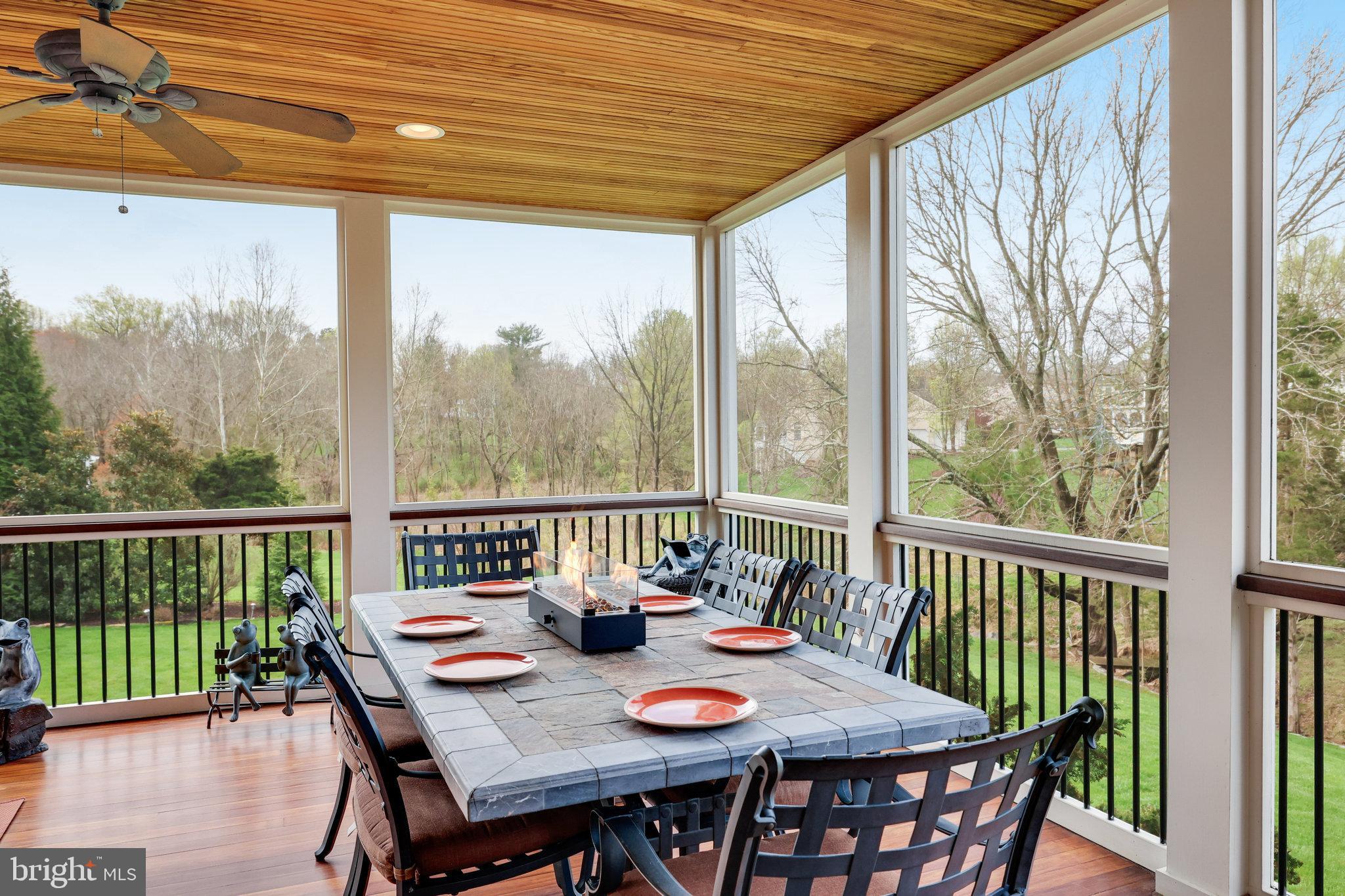 HUNTER MILL ESTATES - Residential