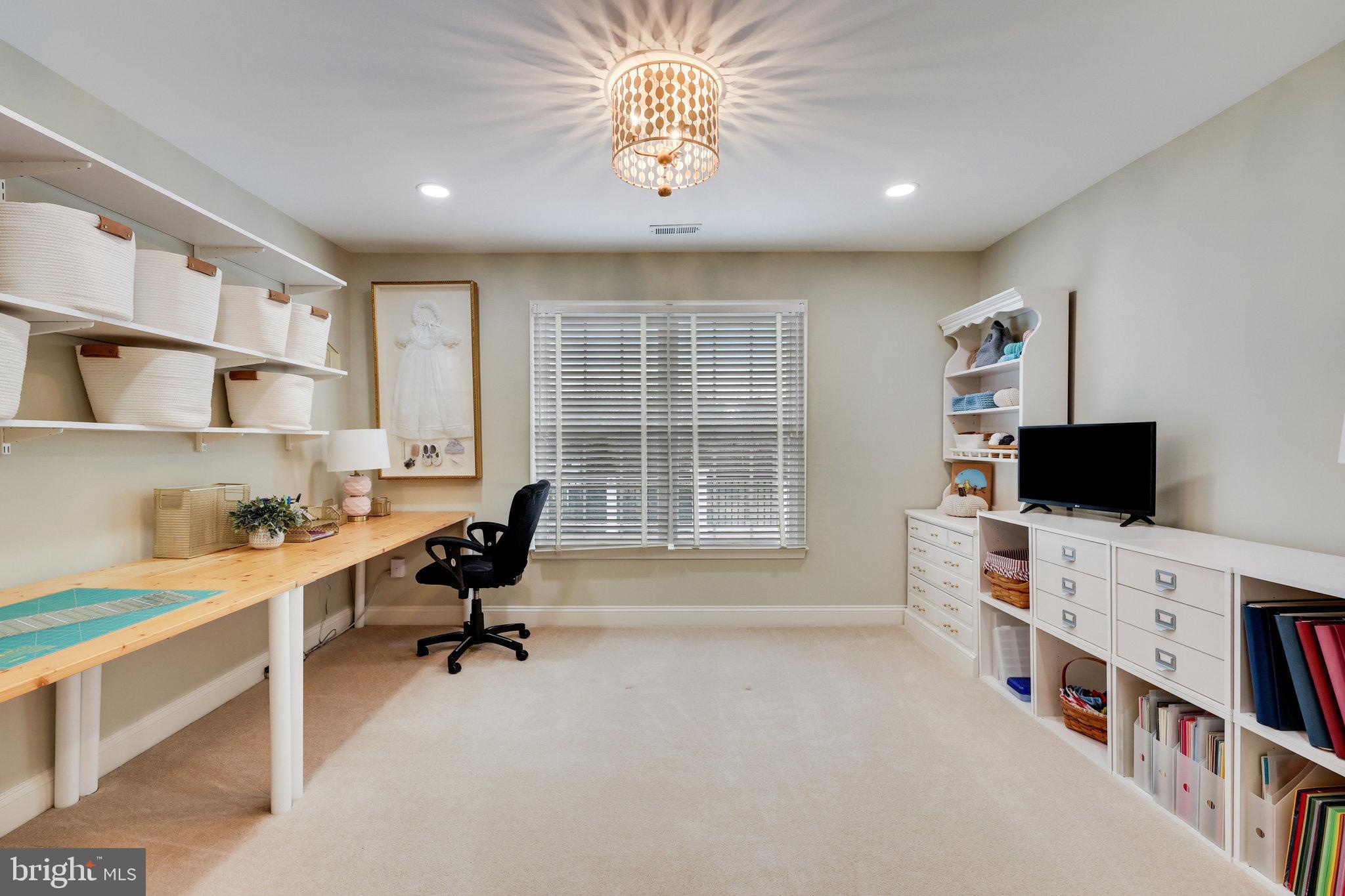 HUNTER MILL ESTATES - Residential