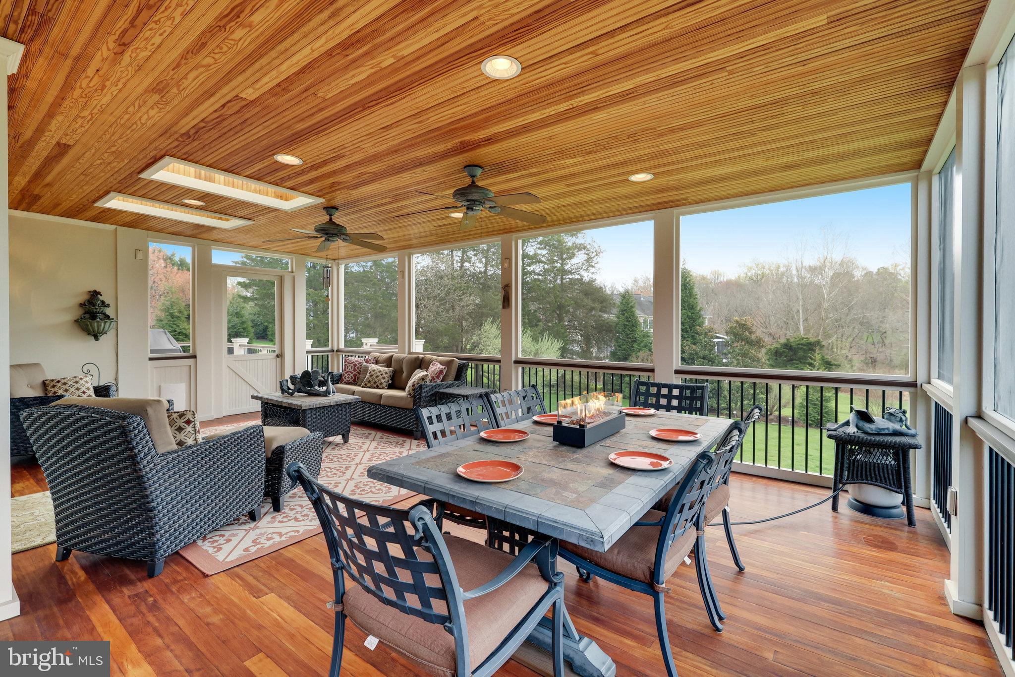 HUNTER MILL ESTATES - Residential