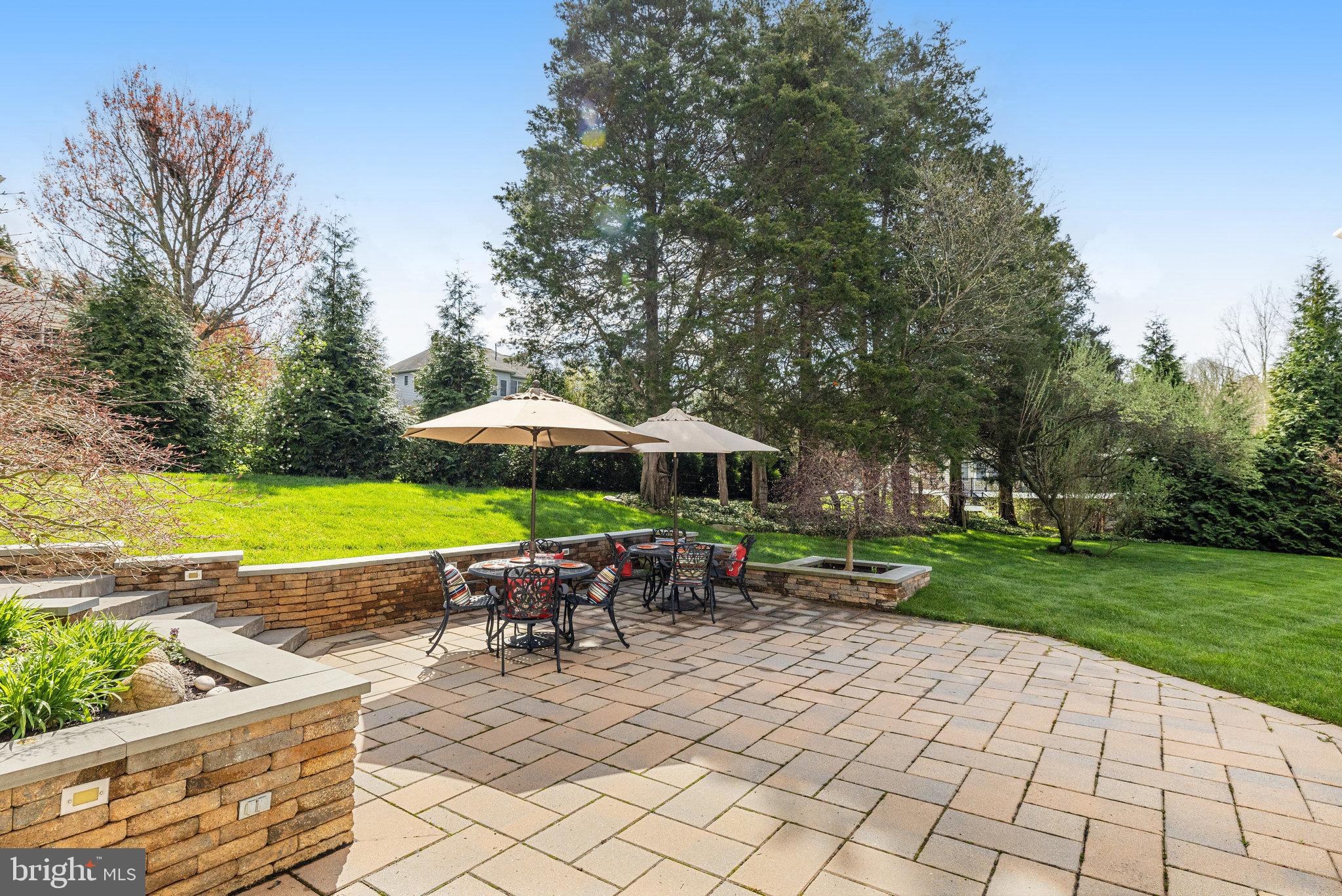 HUNTER MILL ESTATES - Residential