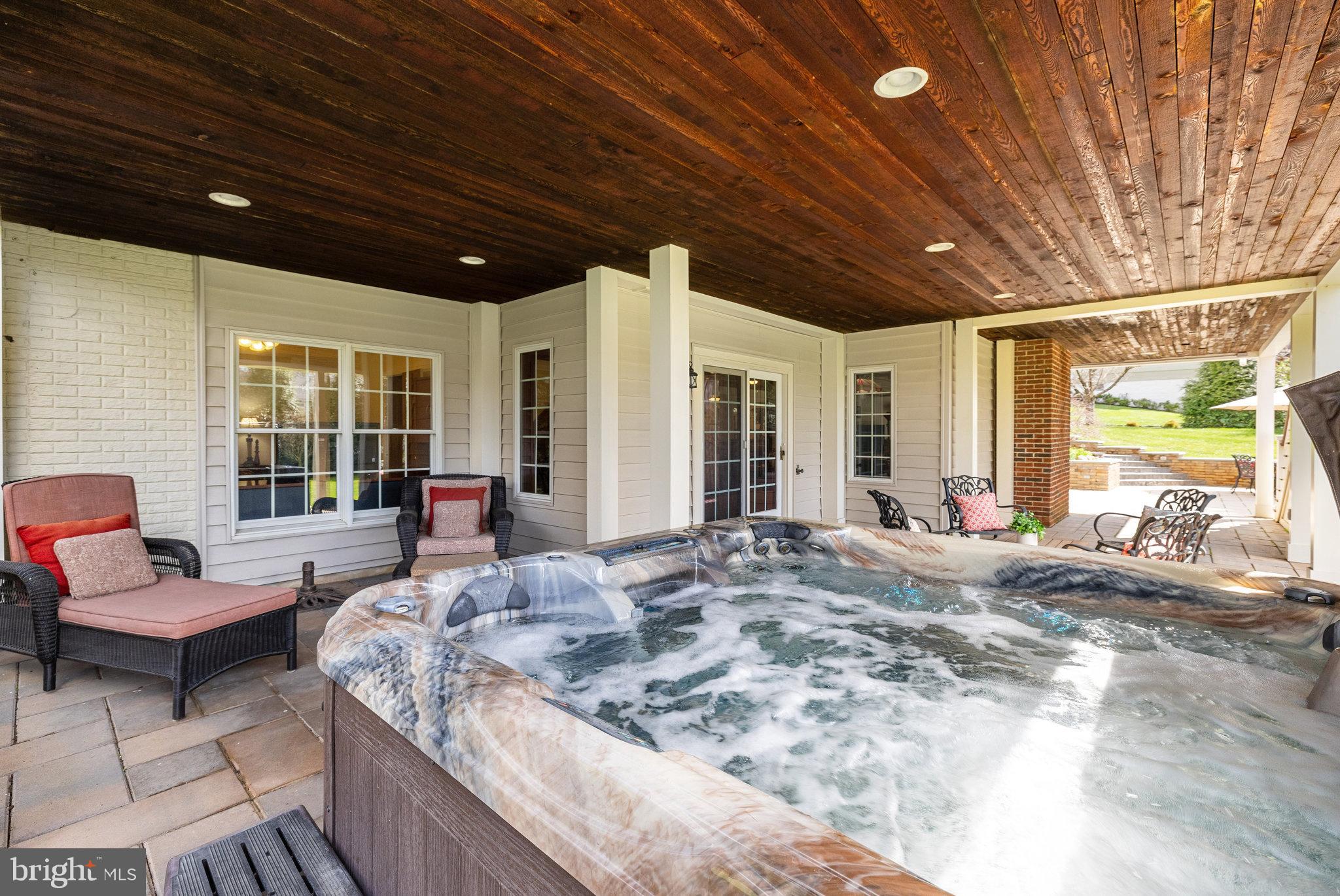 HUNTER MILL ESTATES - Residential