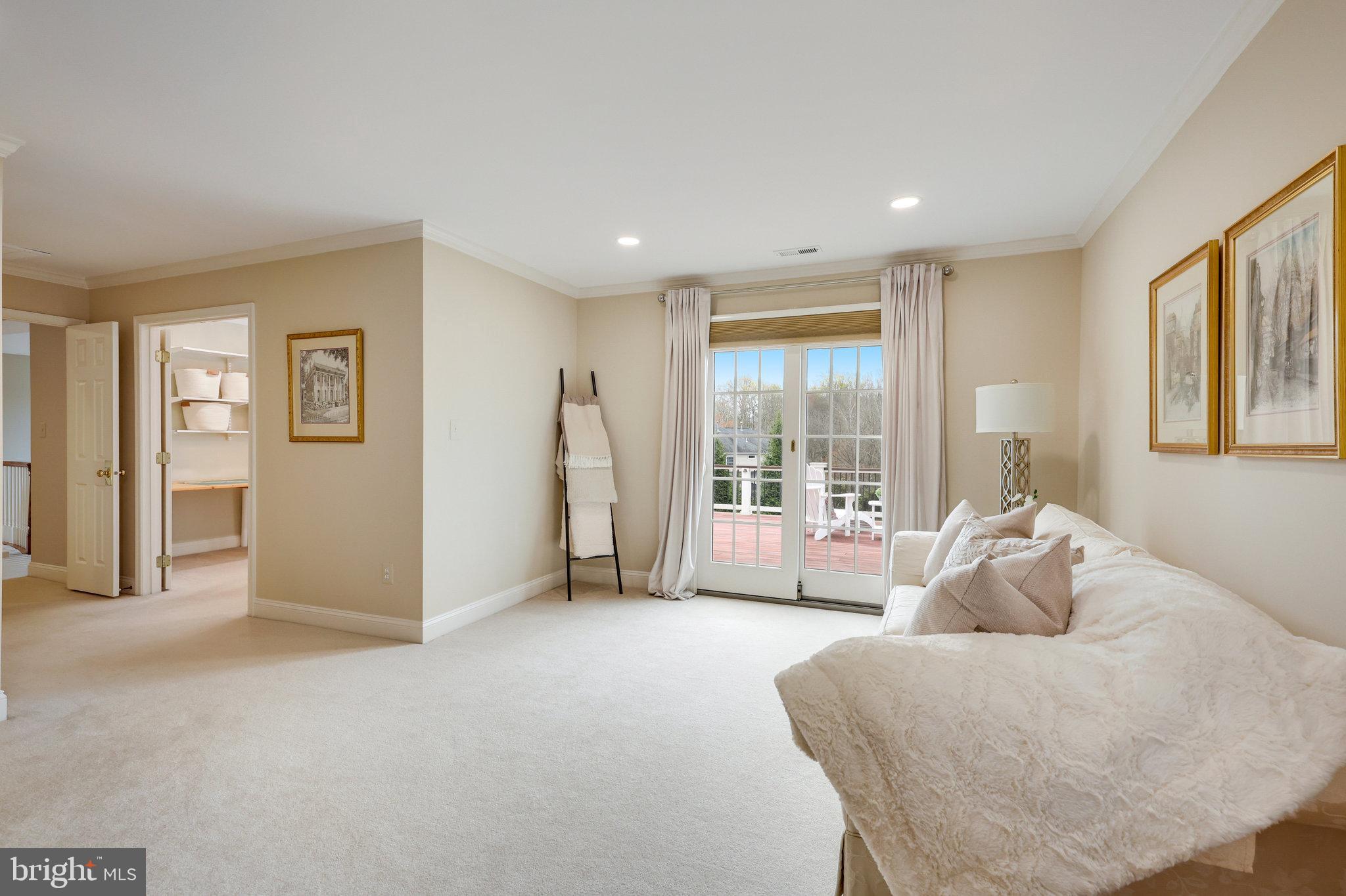 HUNTER MILL ESTATES - Residential