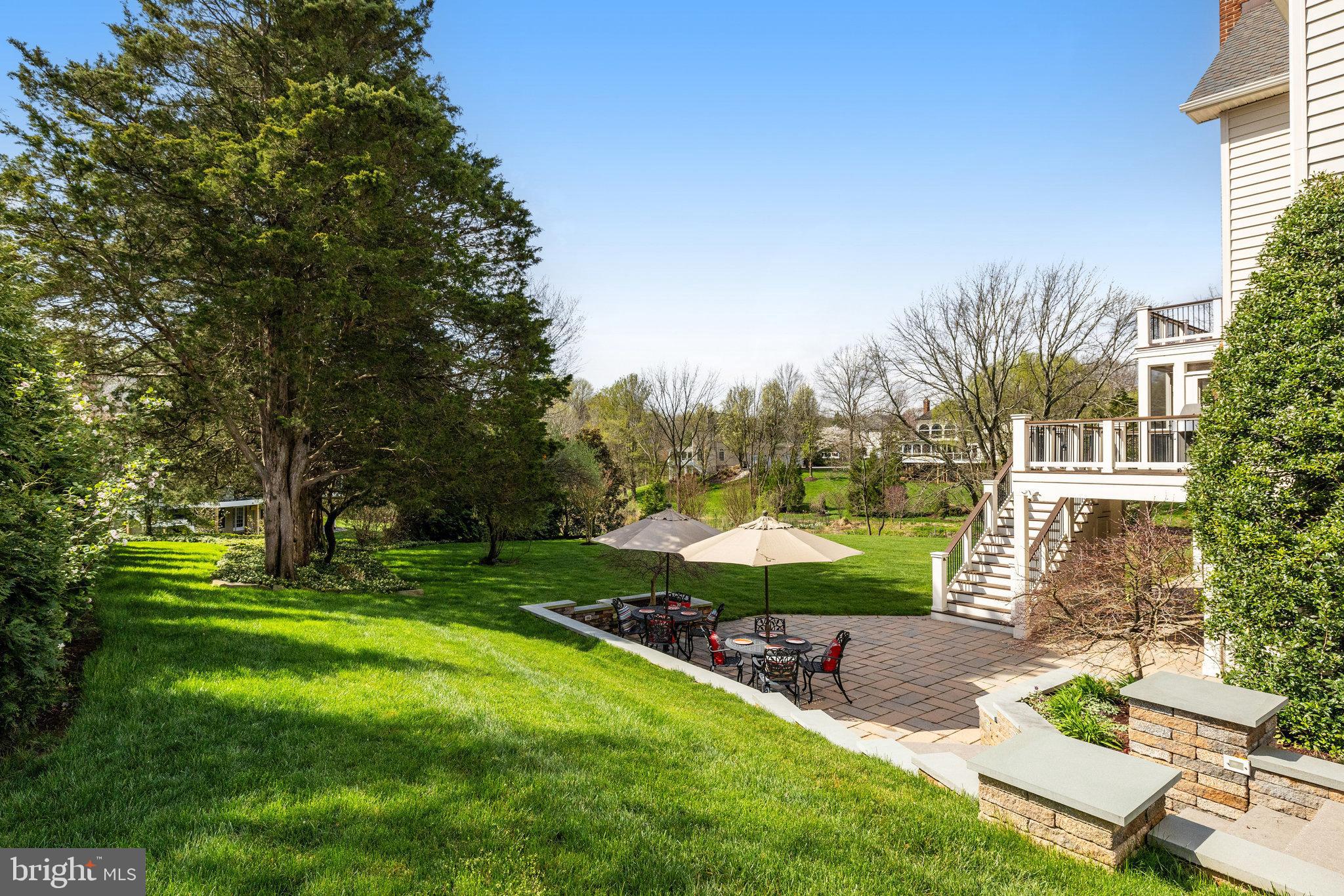 HUNTER MILL ESTATES - Residential