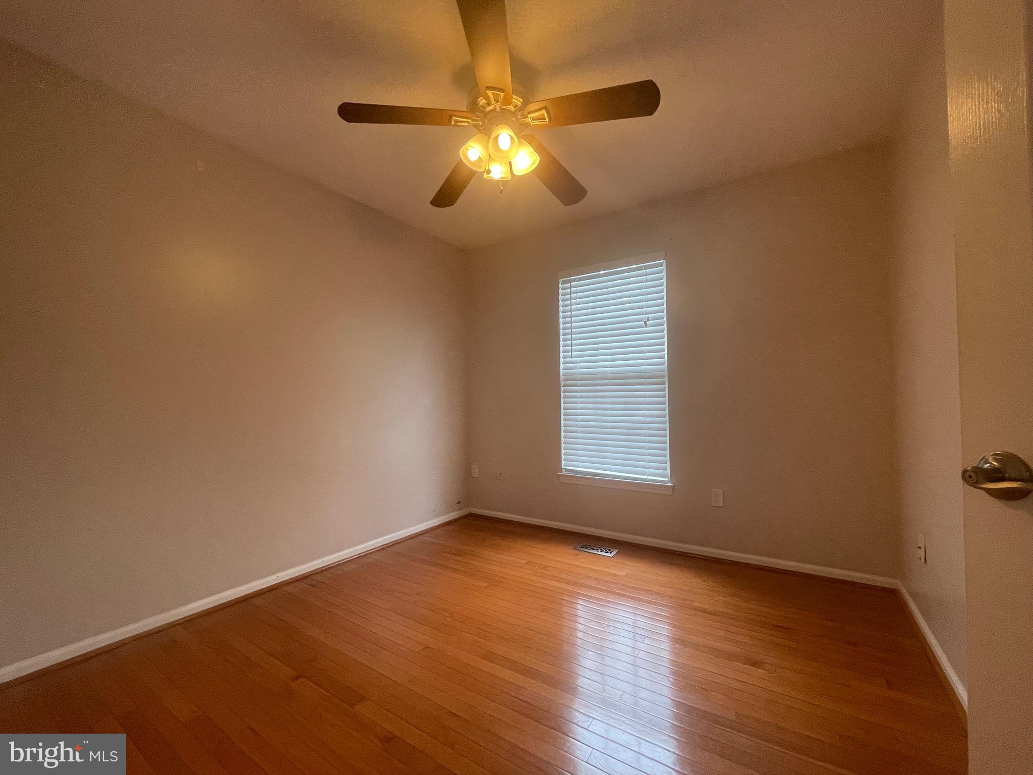 BROADVIEW - Residential Lease