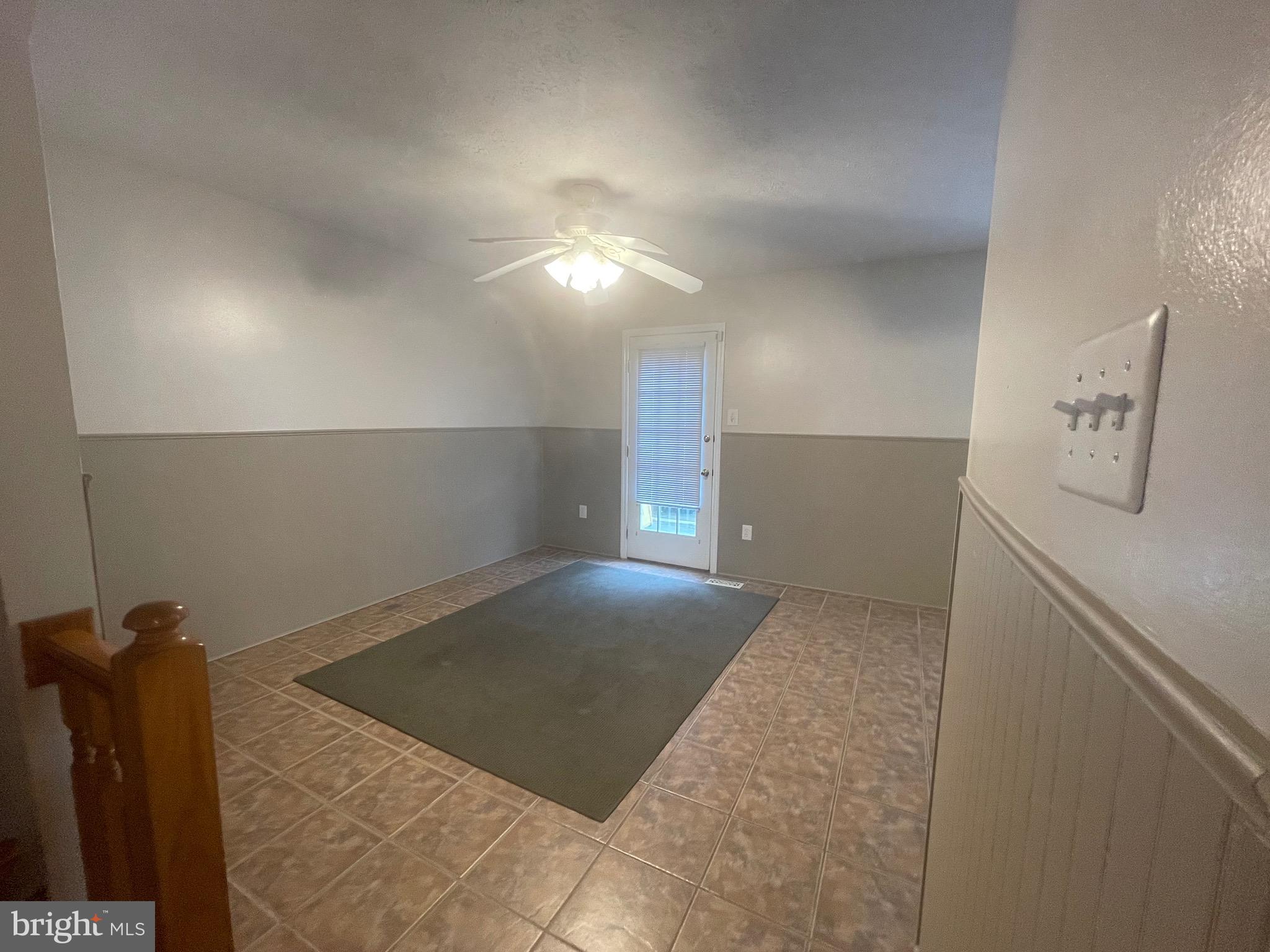 BROADVIEW - Residential Lease