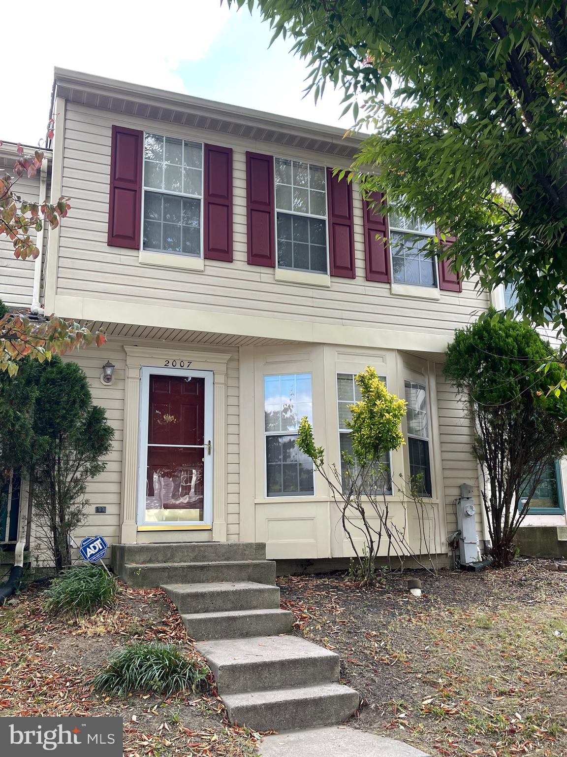 BROADVIEW - Residential Lease