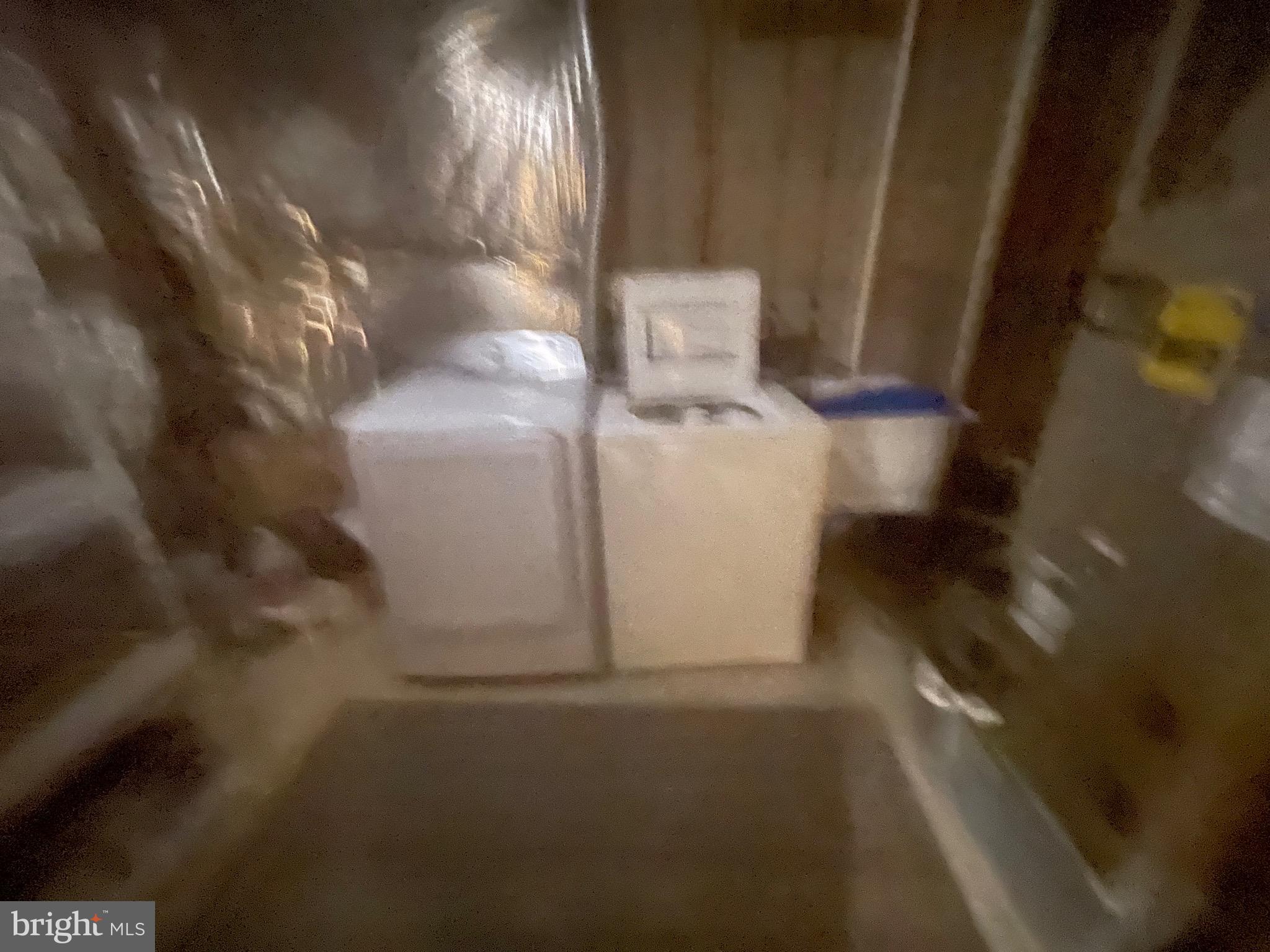 BROADVIEW - Residential Lease