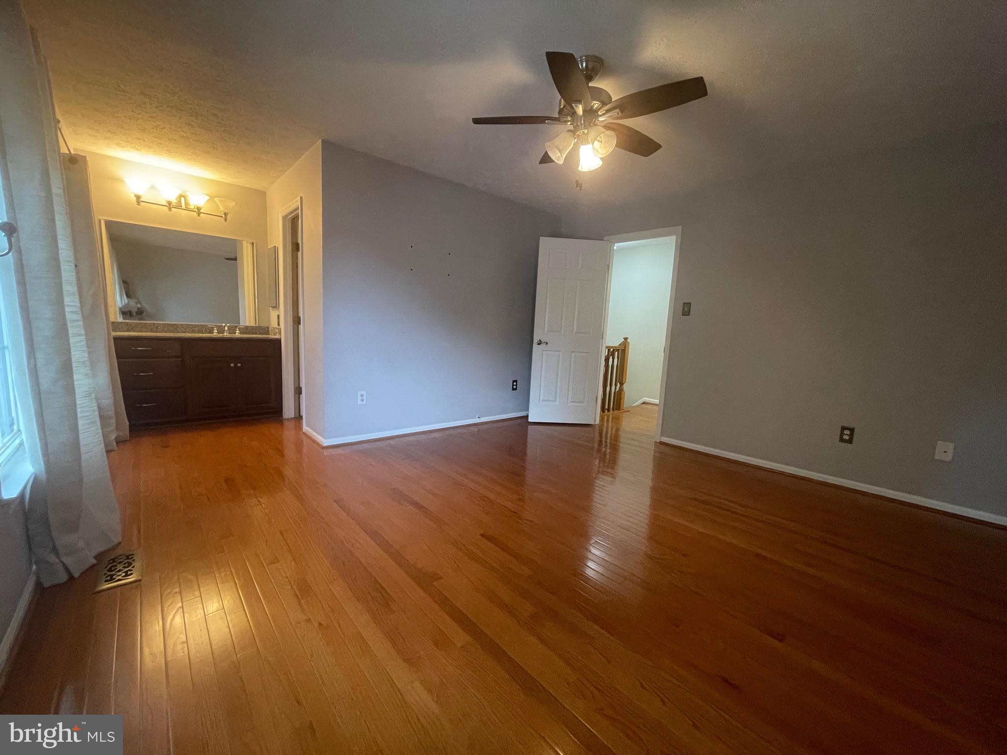 BROADVIEW - Residential Lease