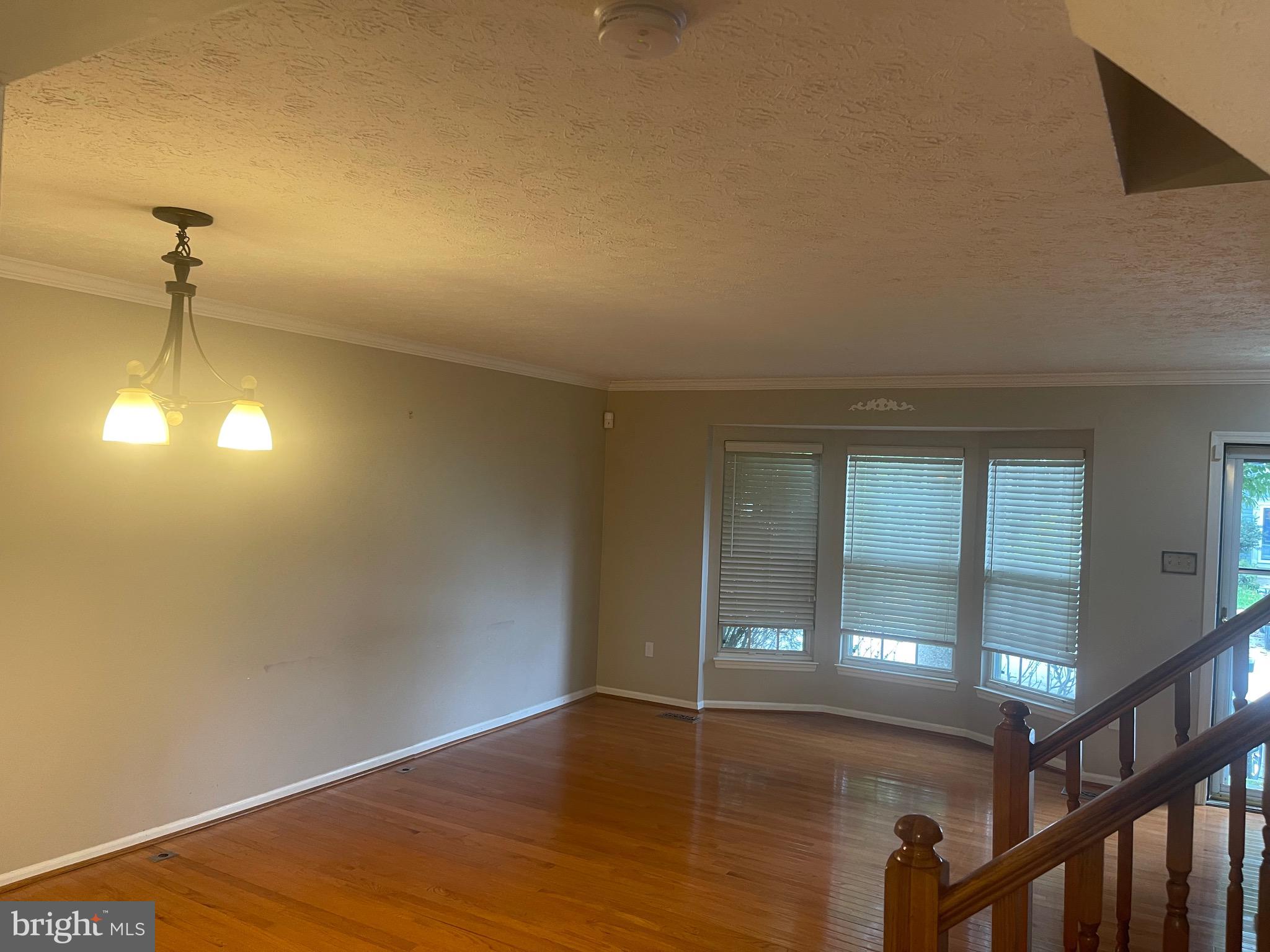 BROADVIEW - Residential Lease