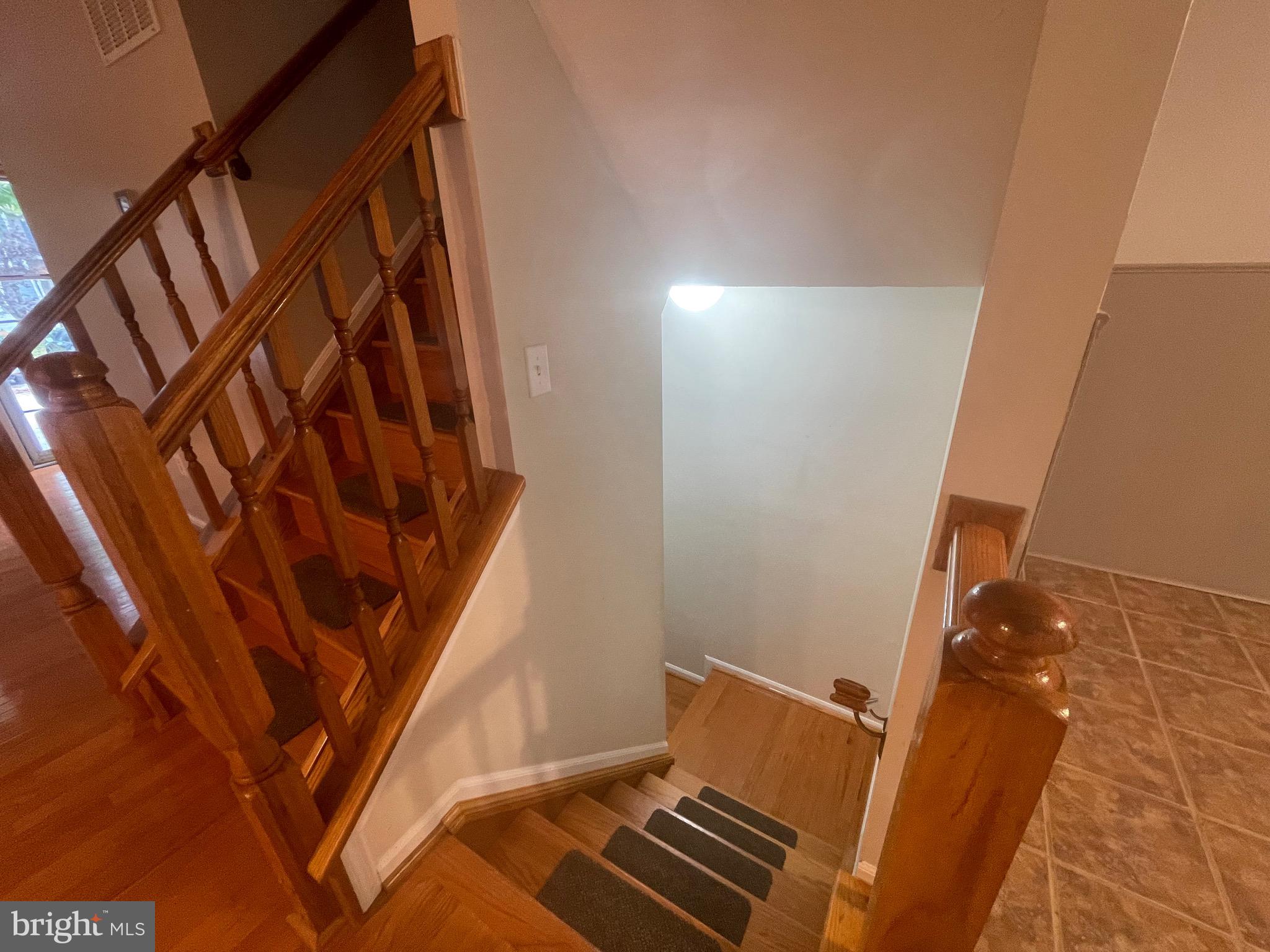 BROADVIEW - Residential Lease