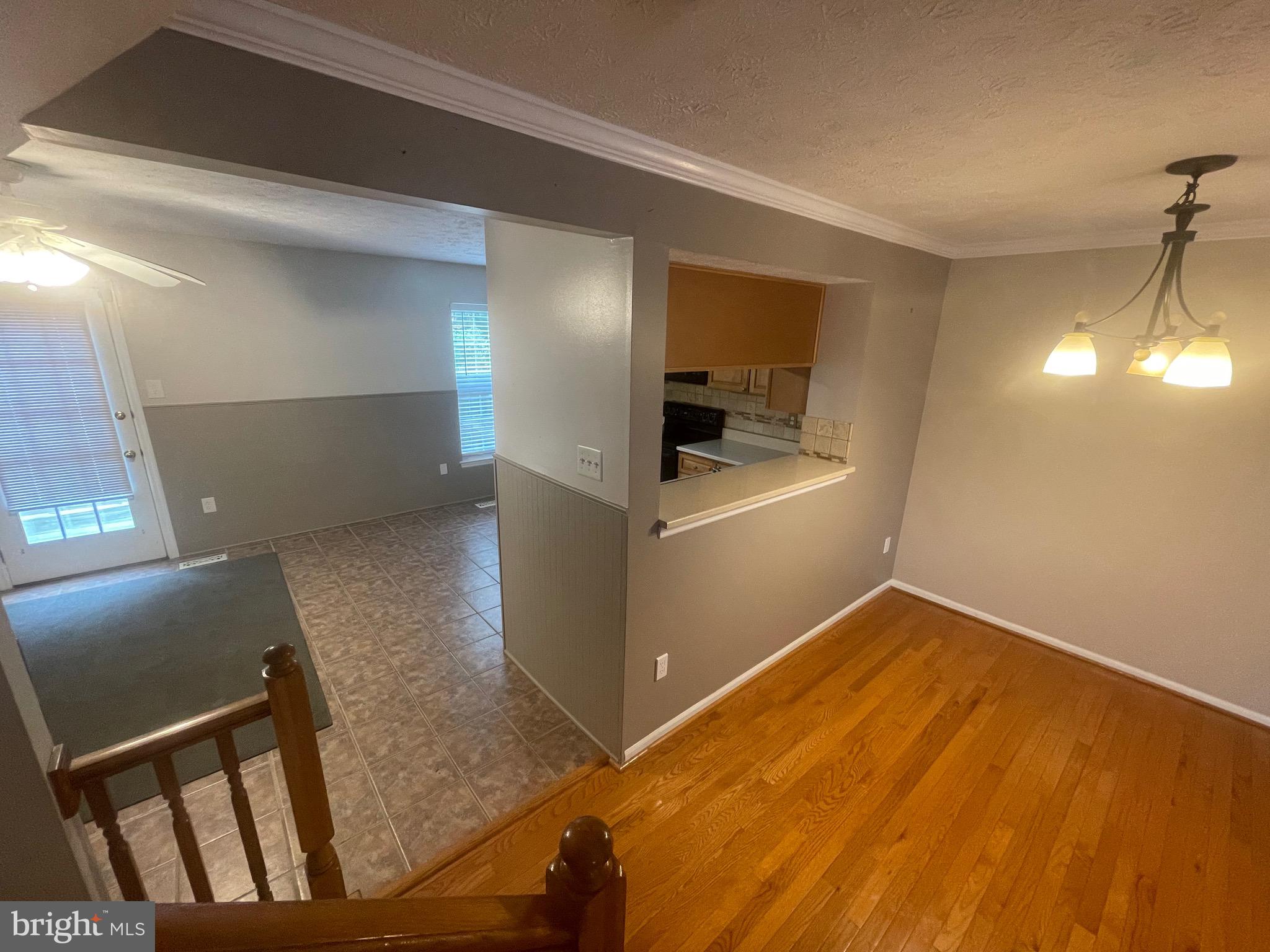 BROADVIEW - Residential Lease