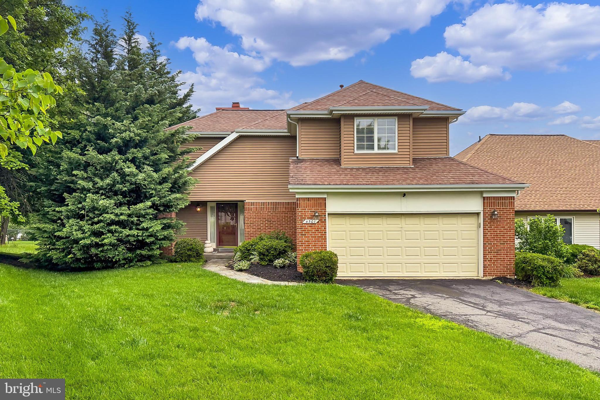 PINECREST - Residential