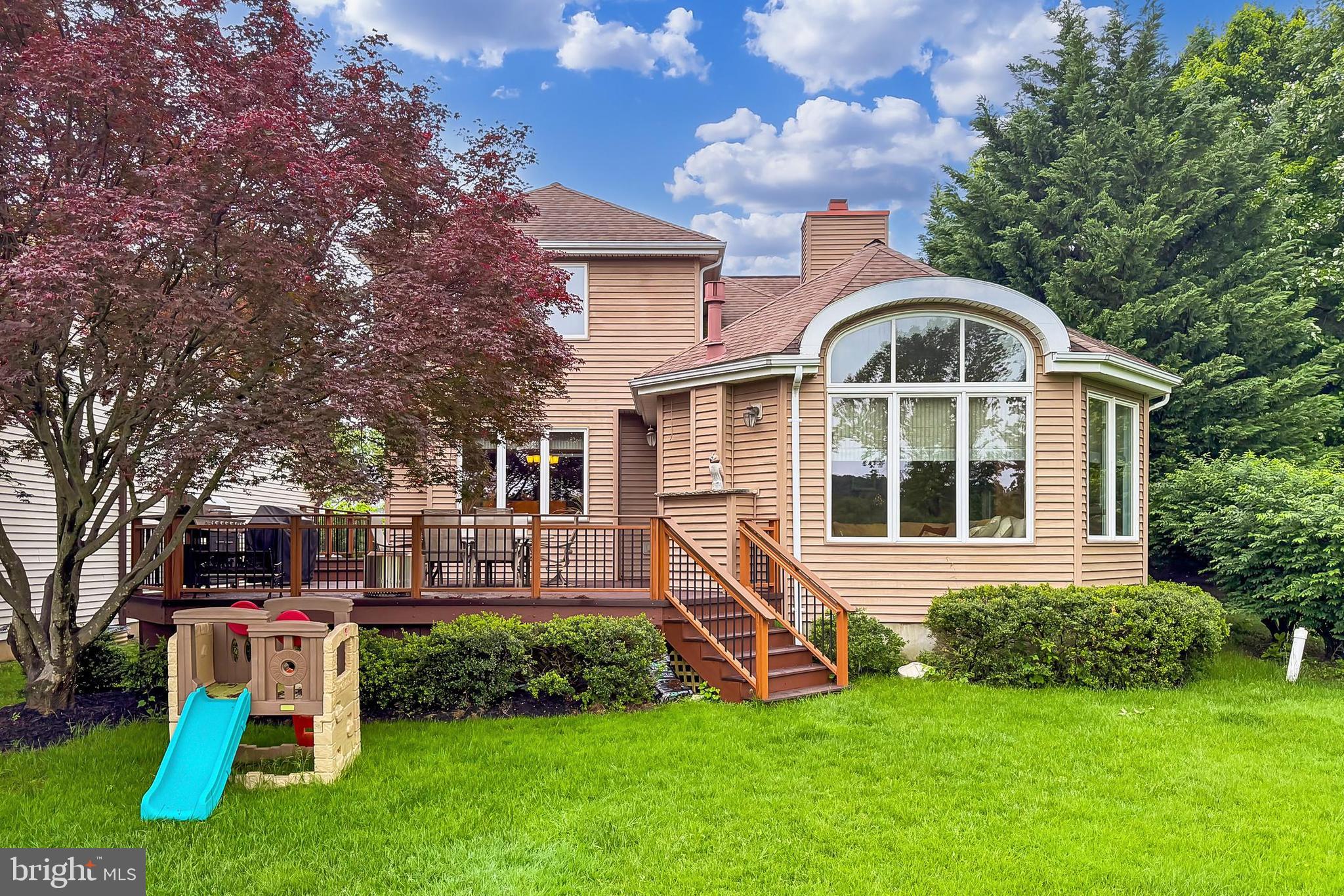 PINECREST - Residential