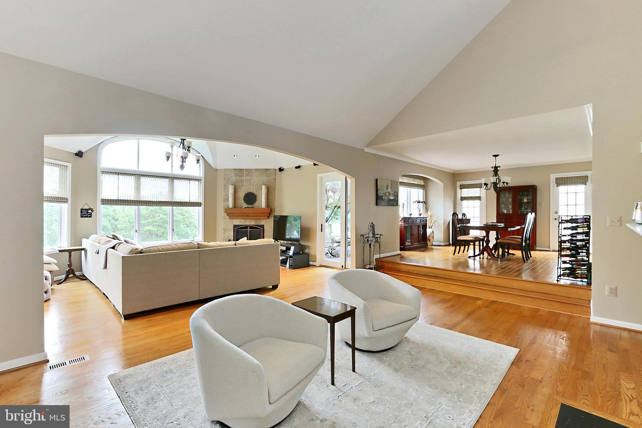 PINECREST - Residential