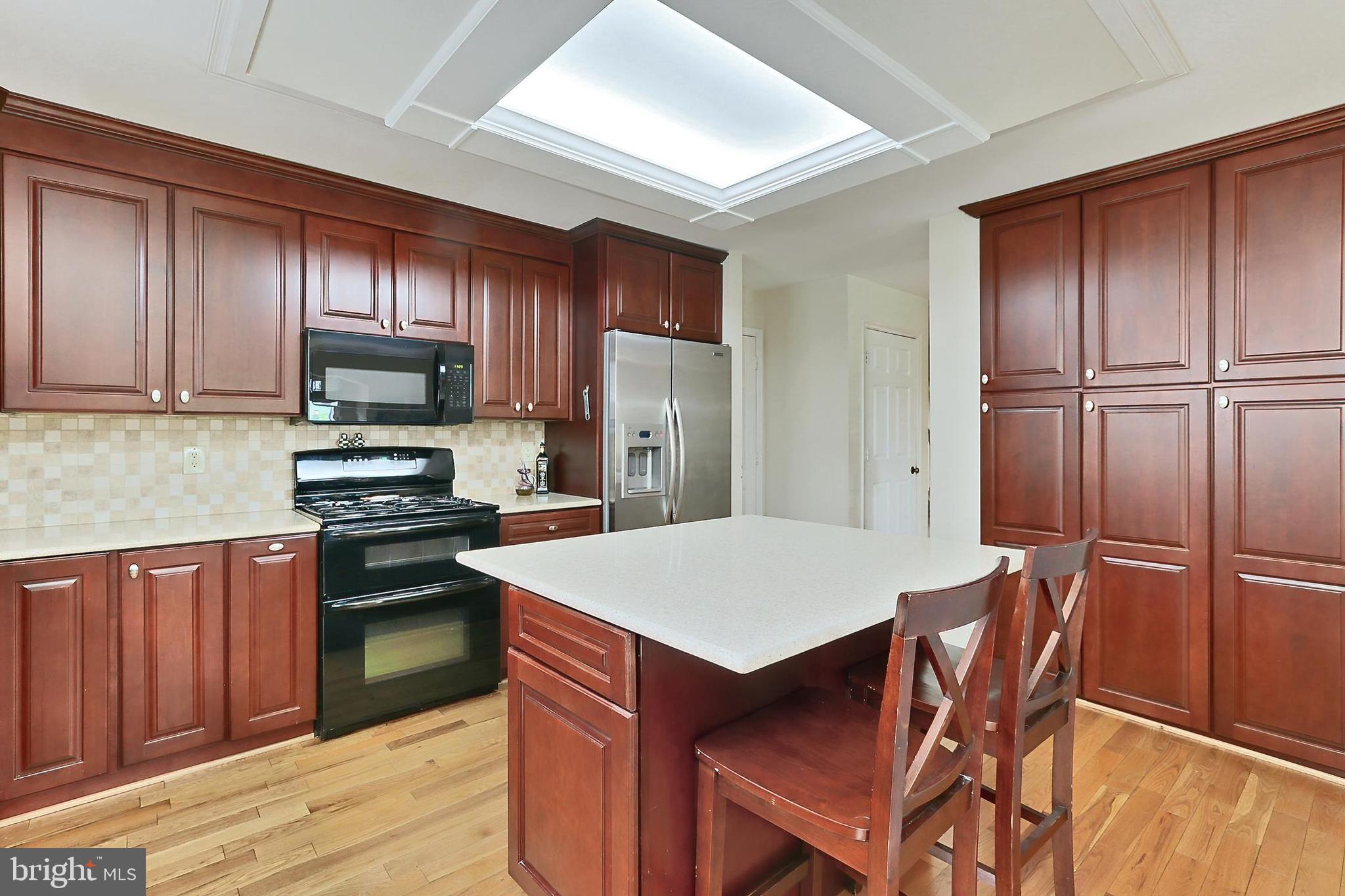 PINECREST - Residential