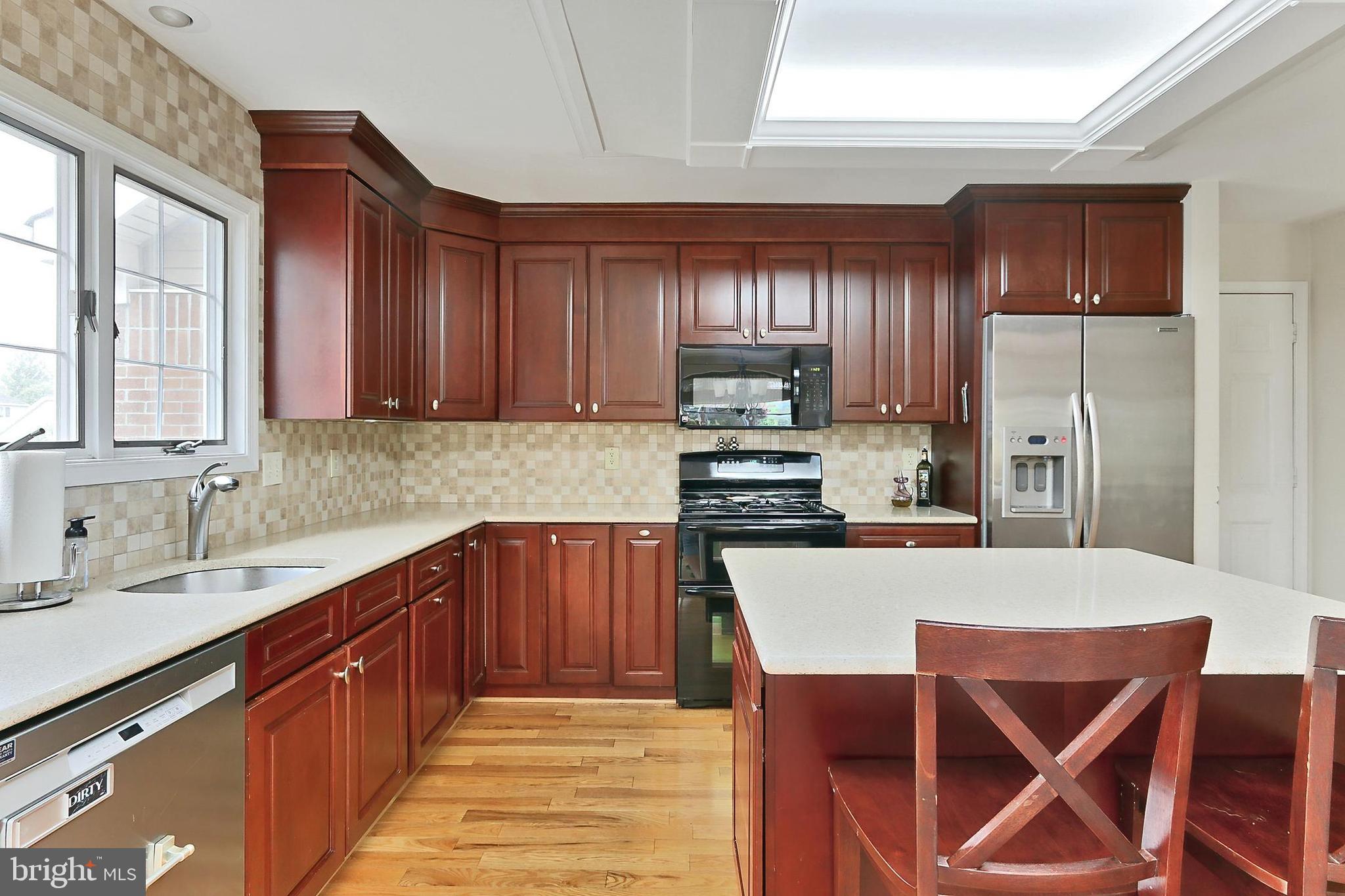 PINECREST - Residential