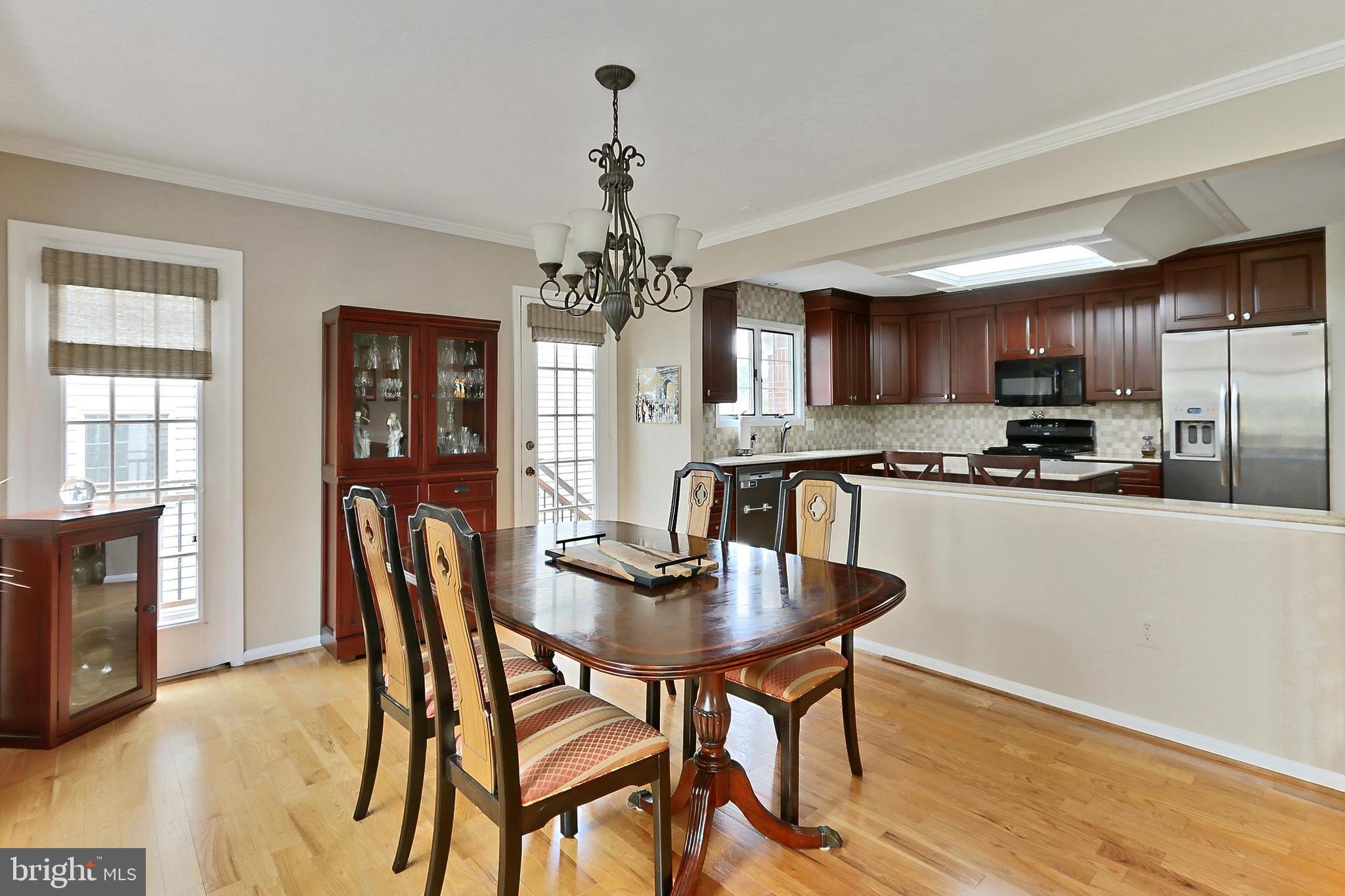 PINECREST - Residential