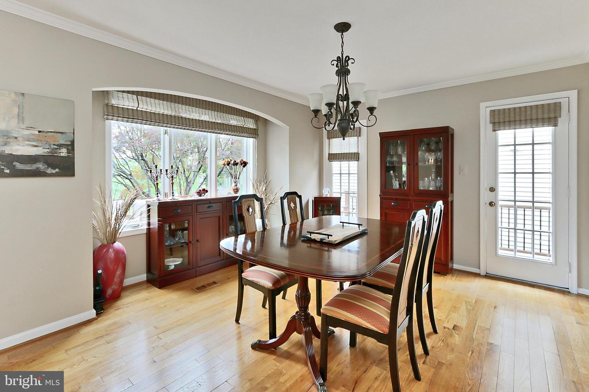 PINECREST - Residential