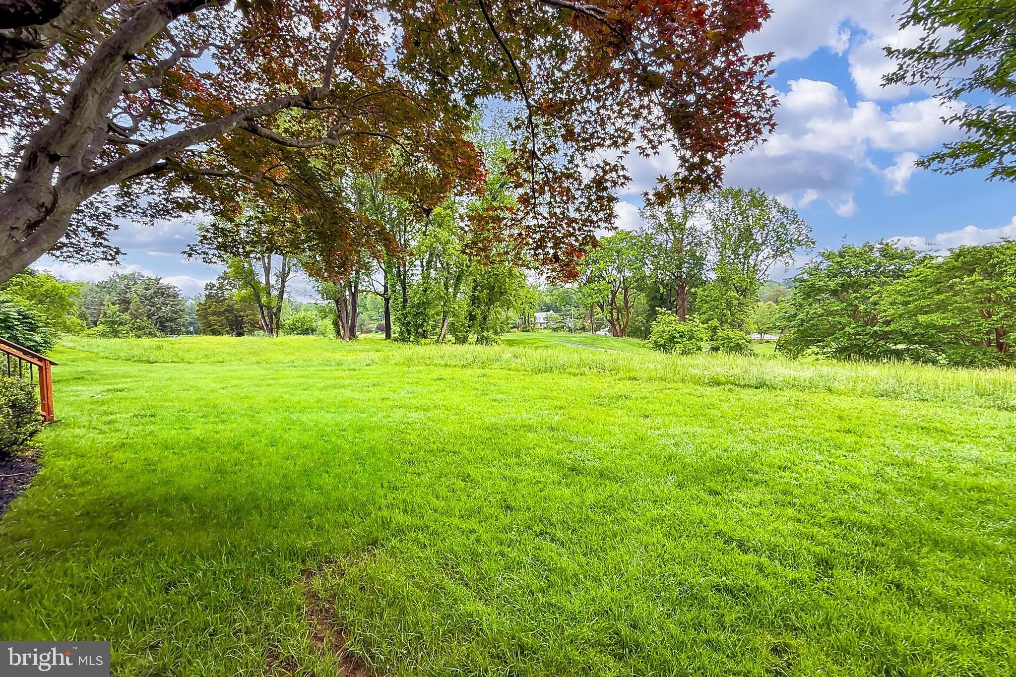 PINECREST - Residential