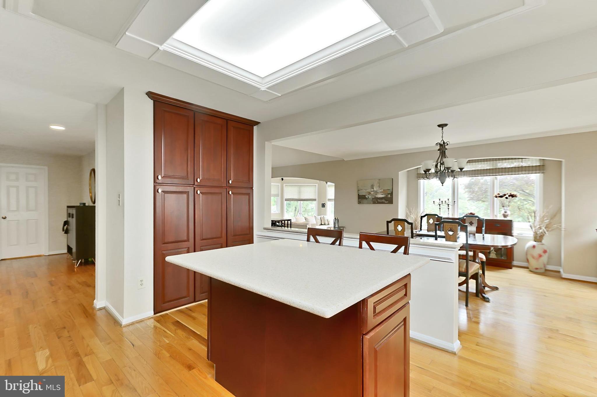 PINECREST - Residential