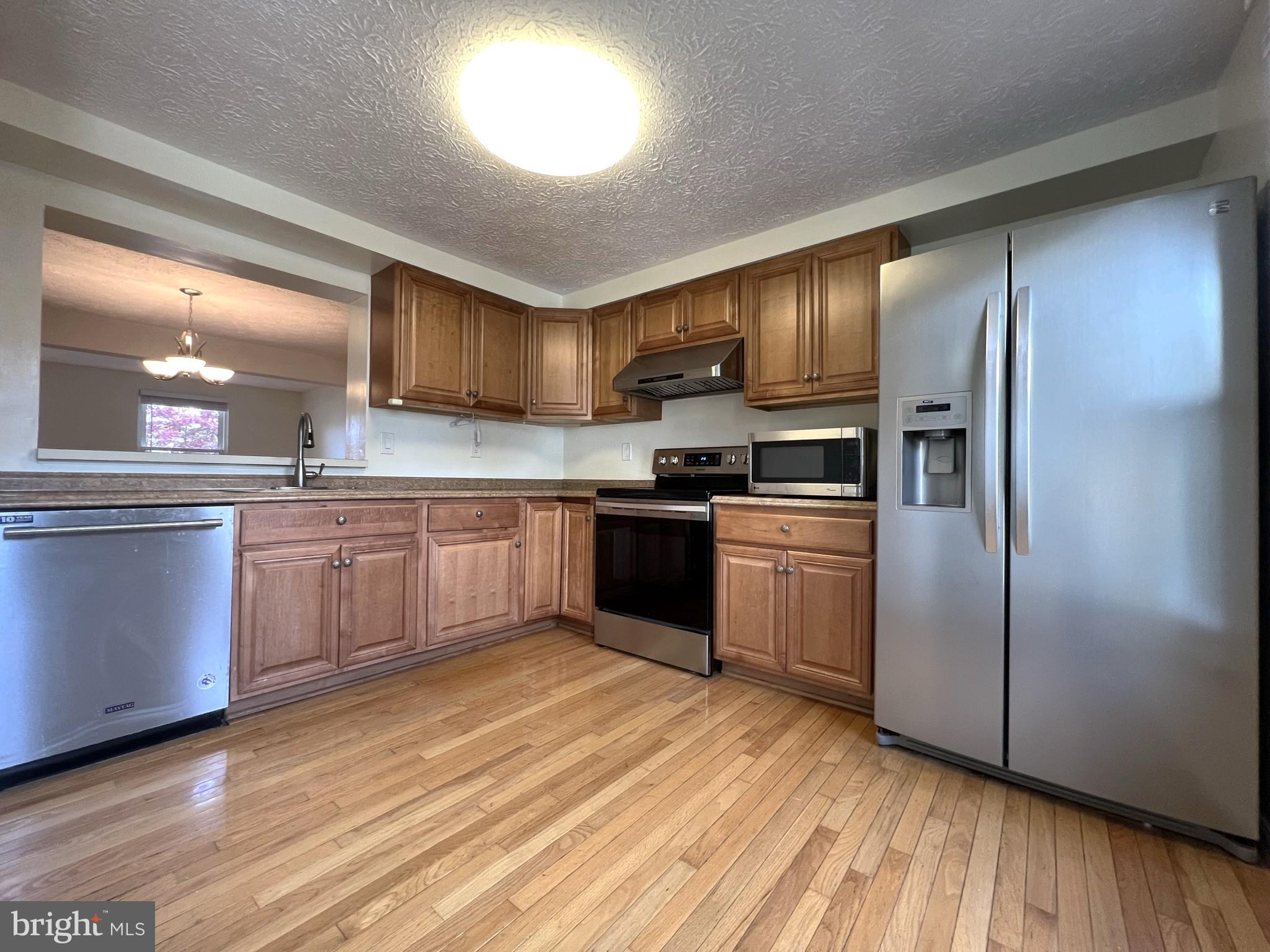 DUFIEF MILL ESTATES - Residential Lease