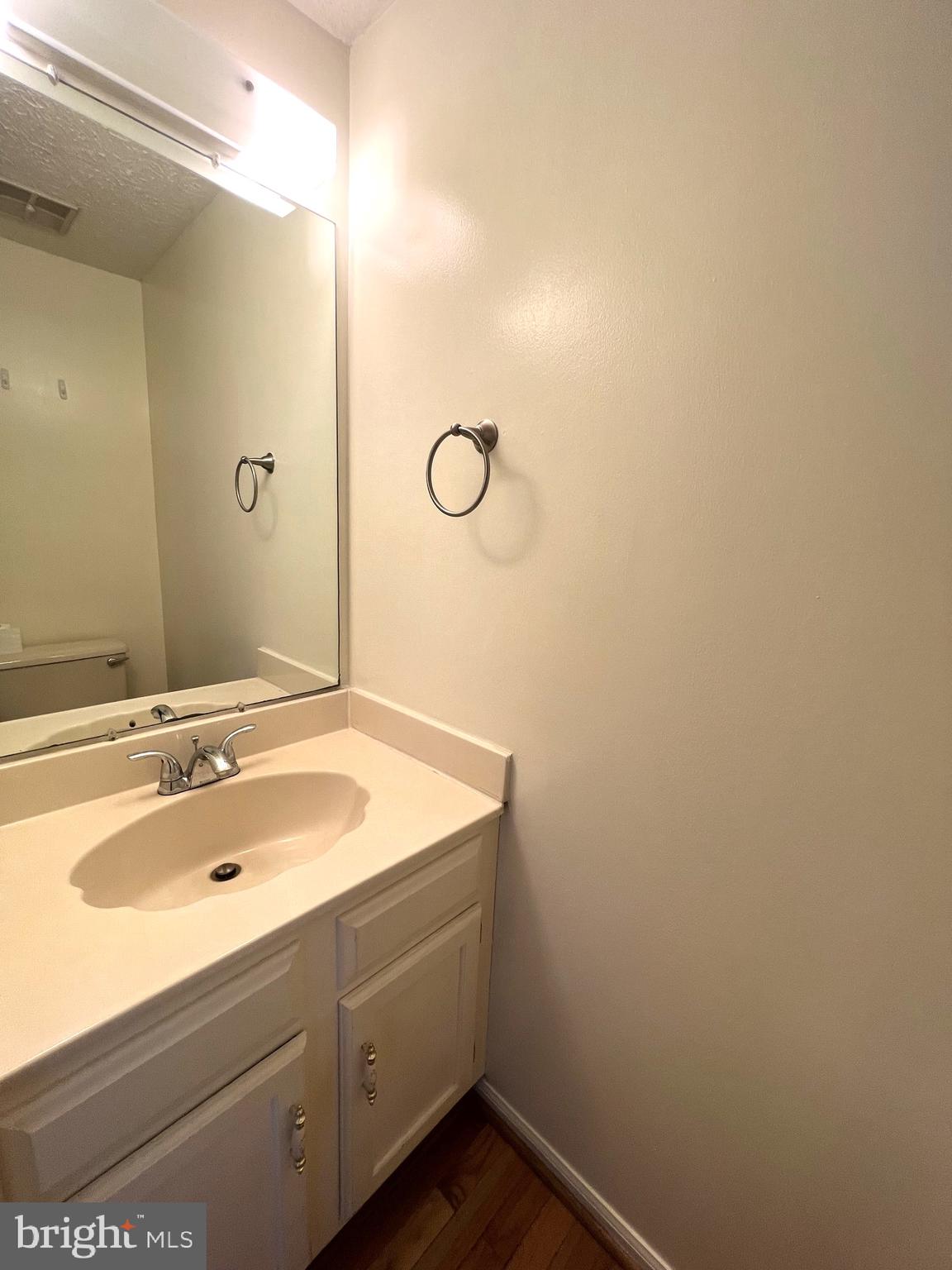 DUFIEF MILL ESTATES - Residential Lease