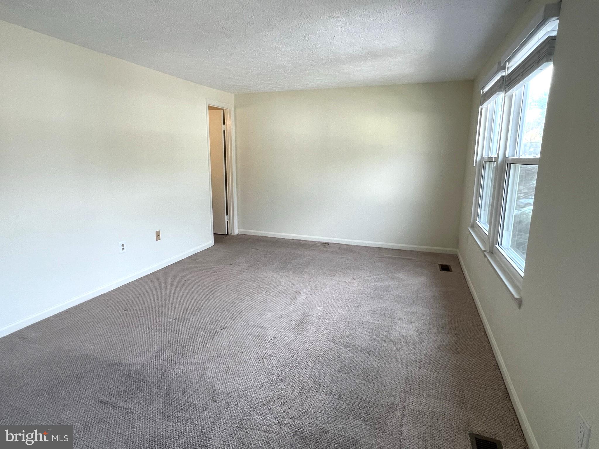 DUFIEF MILL ESTATES - Residential Lease