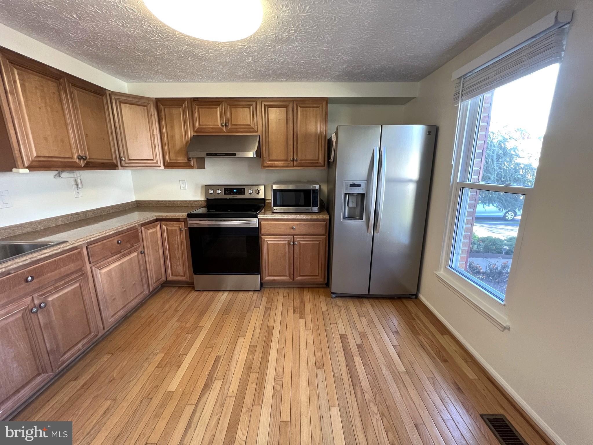 DUFIEF MILL ESTATES - Residential Lease