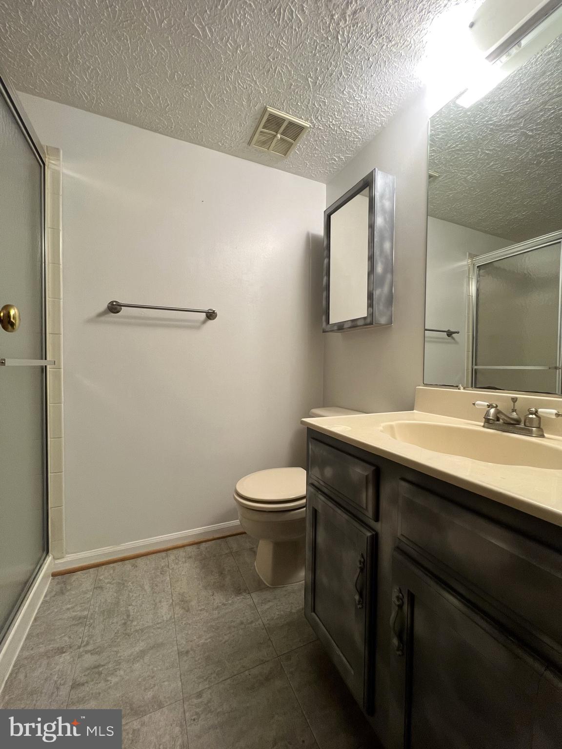 DUFIEF MILL ESTATES - Residential Lease