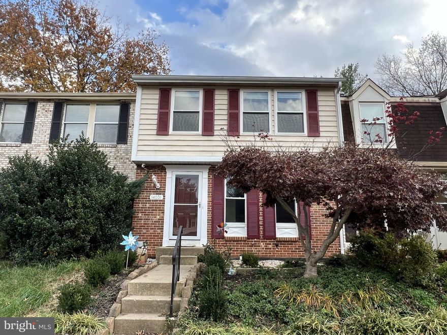 Light-filled & well-maintained 3-bedrooms, 3.5-bath townhome located on a quiet non-through street in North Potomac! Ceramic tiled foyer, gleaming hardwood floors throughout the rest of main level. Updated eat-in kitchen with maple cabinets and stainless-steel appliances. Spacious living & dining room. Going up, you could see a large master bedroom with its own full bathroom. Additional two good-sized bedrooms and a hall bathroom finish this level. Finished basement with recreation room & a full bathroom. Great space for storage. Beautiful, fenced back yard with ground deck. Abundant unassigned parking. Sought-after school pyramid (Travilah, Robert Frost, Wootton).
Credit scores must be 700+ and yearly household income must be $100,800+ to qualify.