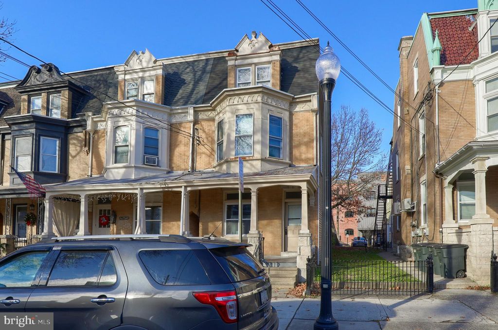 Photo of 37 W James Street, Lancaster, PA 17603 (MLS # PALA2044818)