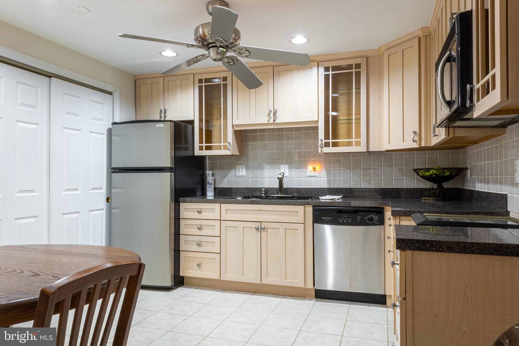 GREENS AT FAIR LAKES - Residential Lease