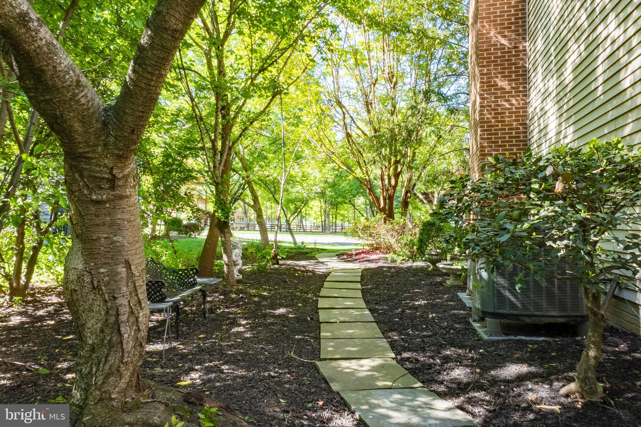 GREENS AT FAIR LAKES - Residential Lease