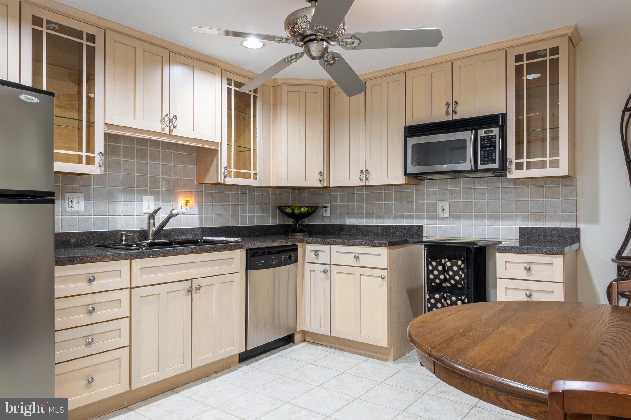 GREENS AT FAIR LAKES - Residential Lease