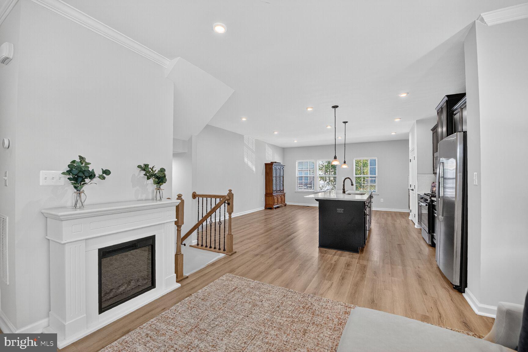 2145 HEMLOCK BAY ROAD
