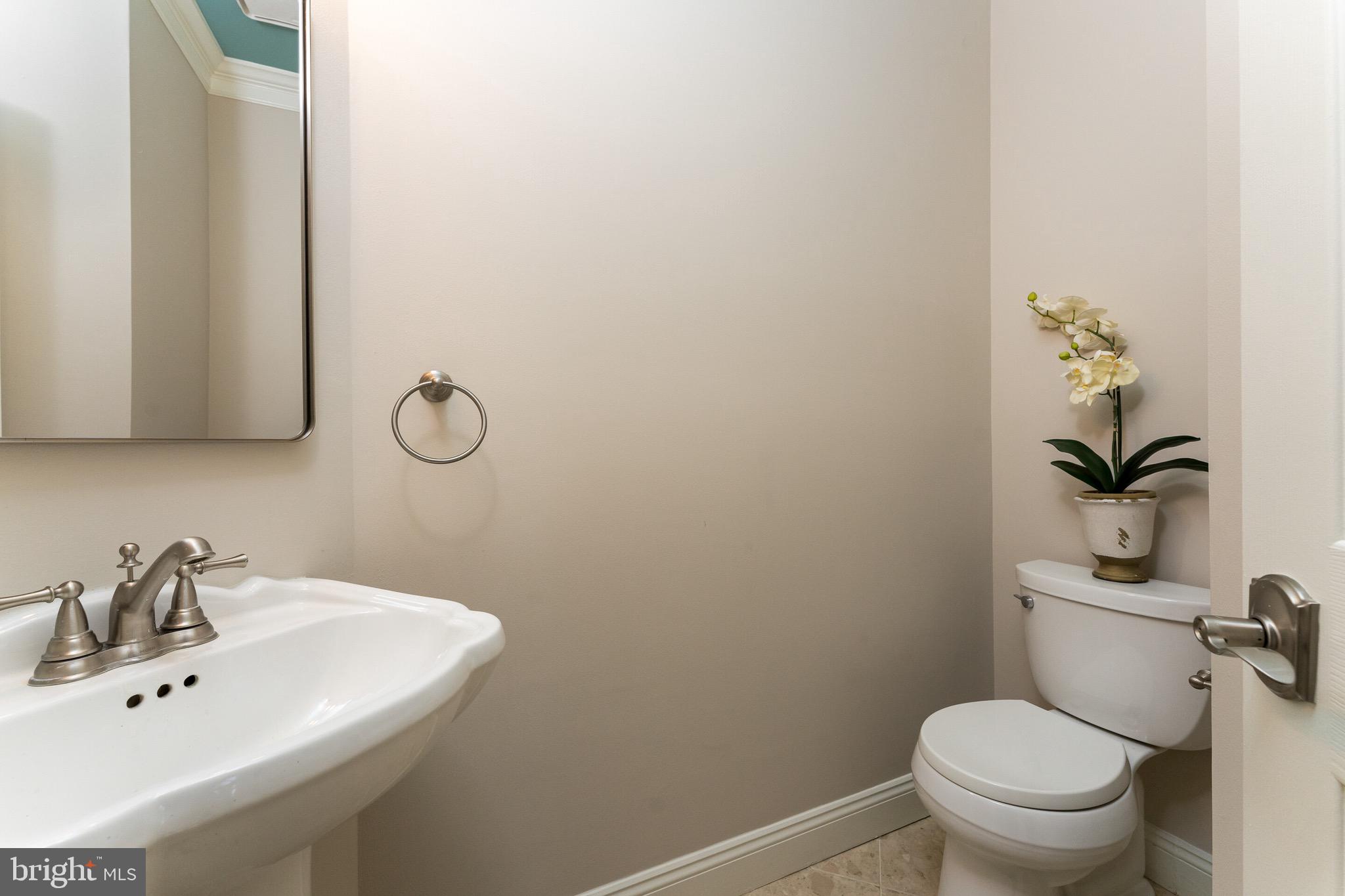 CHANTILLY HIGHLANDS - Residential