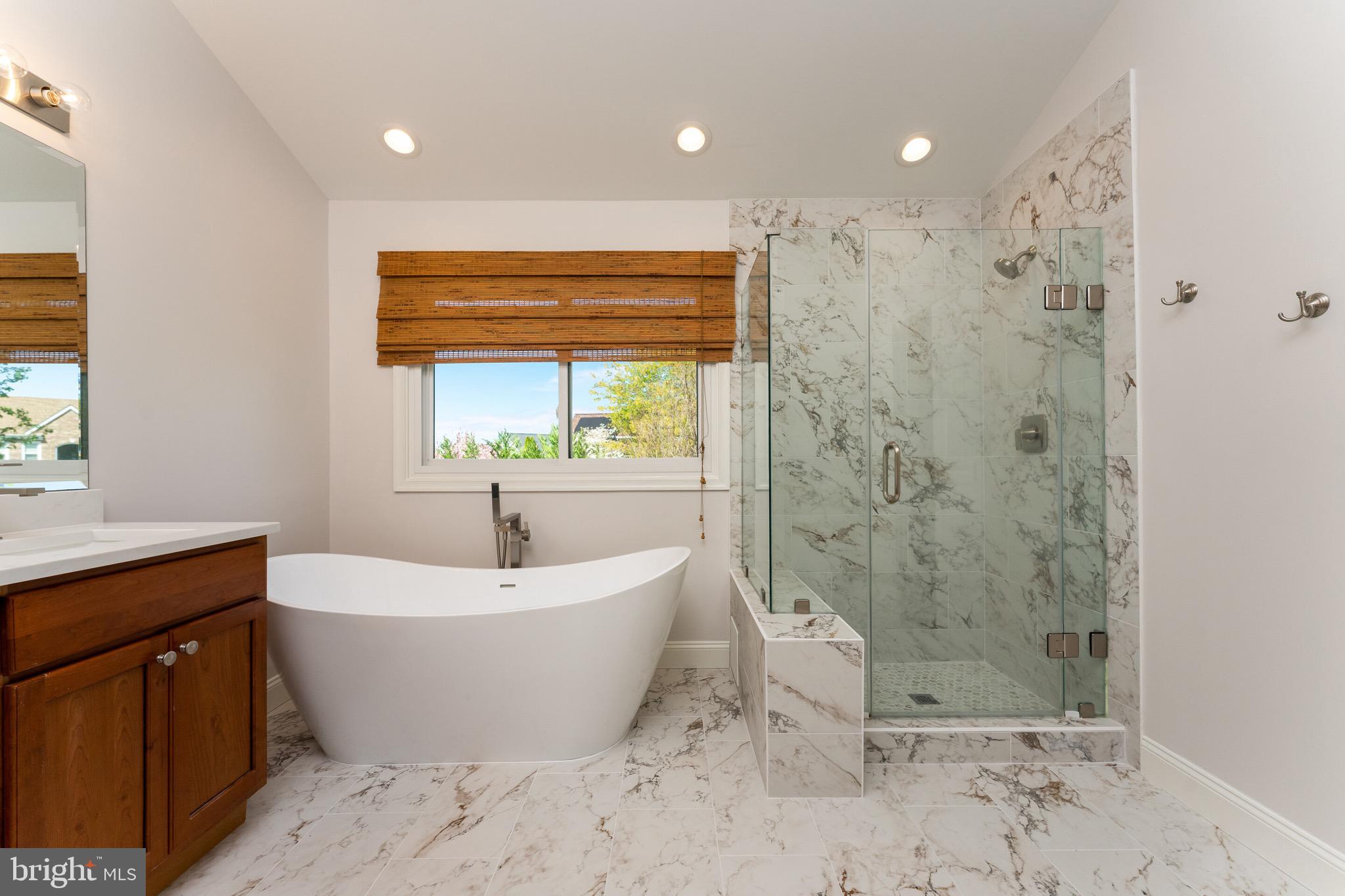 CHANTILLY HIGHLANDS - Residential