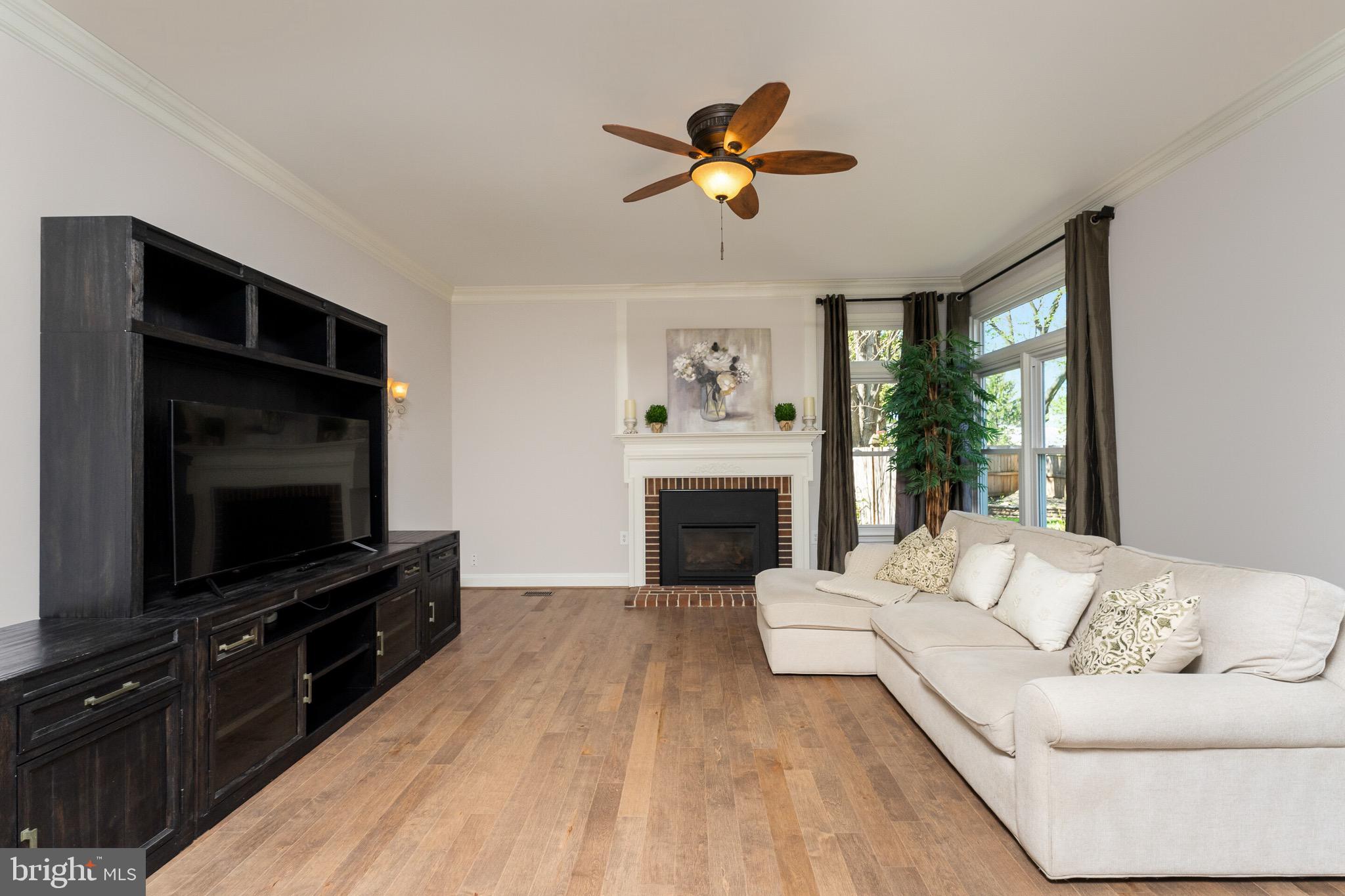 CHANTILLY HIGHLANDS - Residential