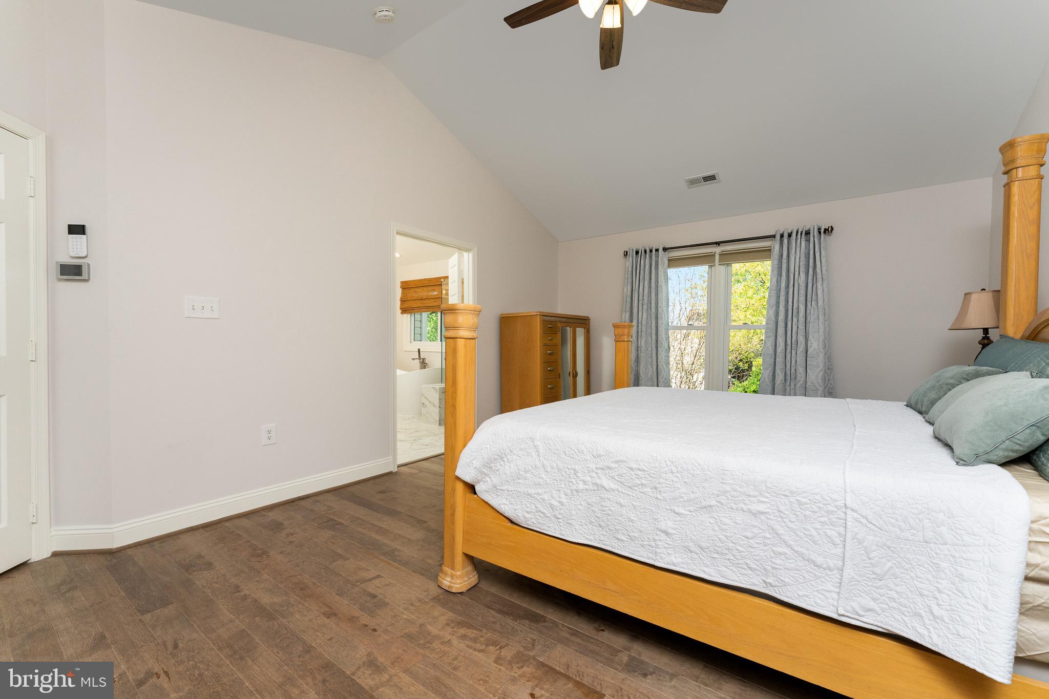 CHANTILLY HIGHLANDS - Residential