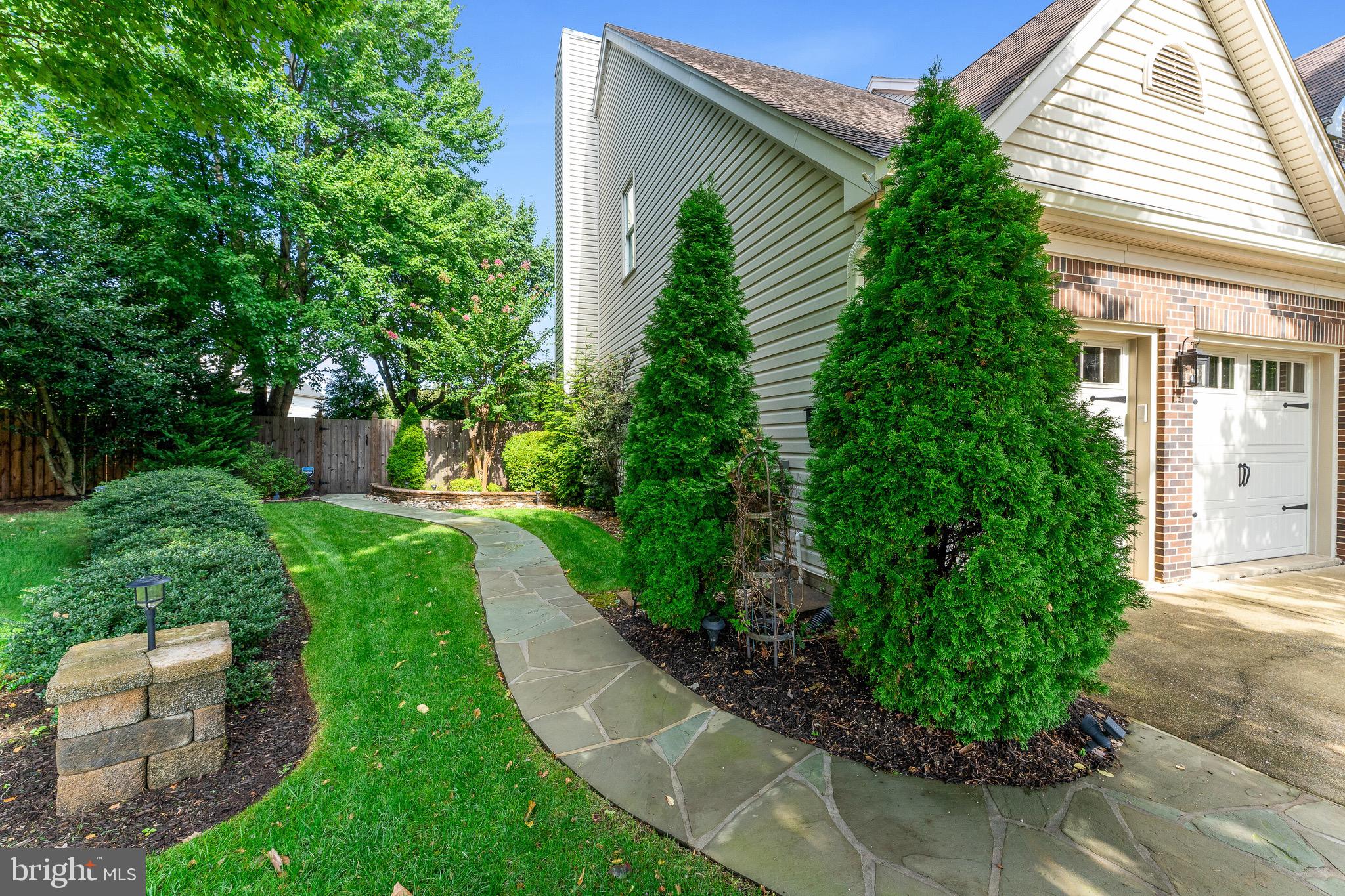 3001 JEANNIE ANNA COURT