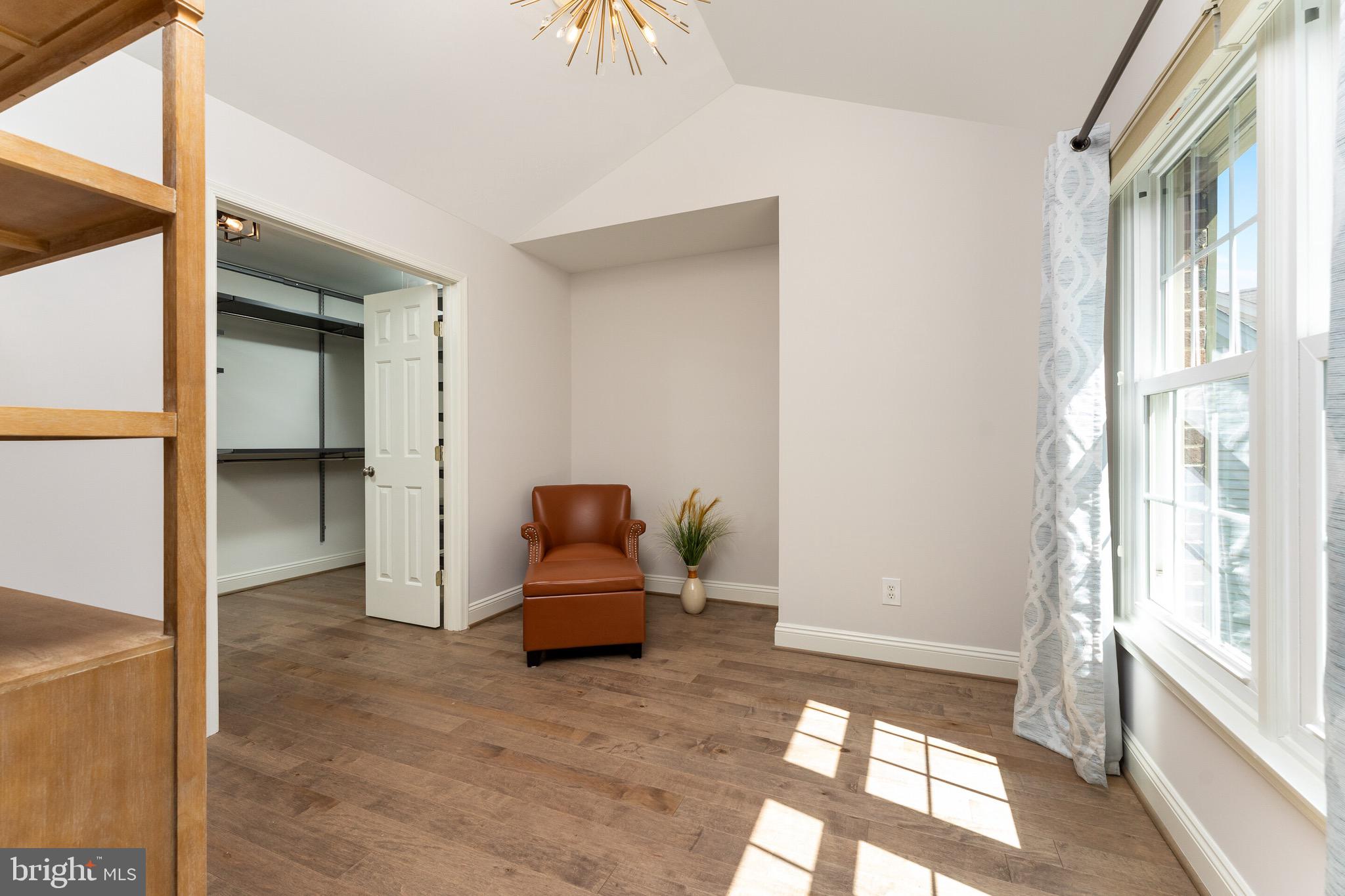 CHANTILLY HIGHLANDS - Residential