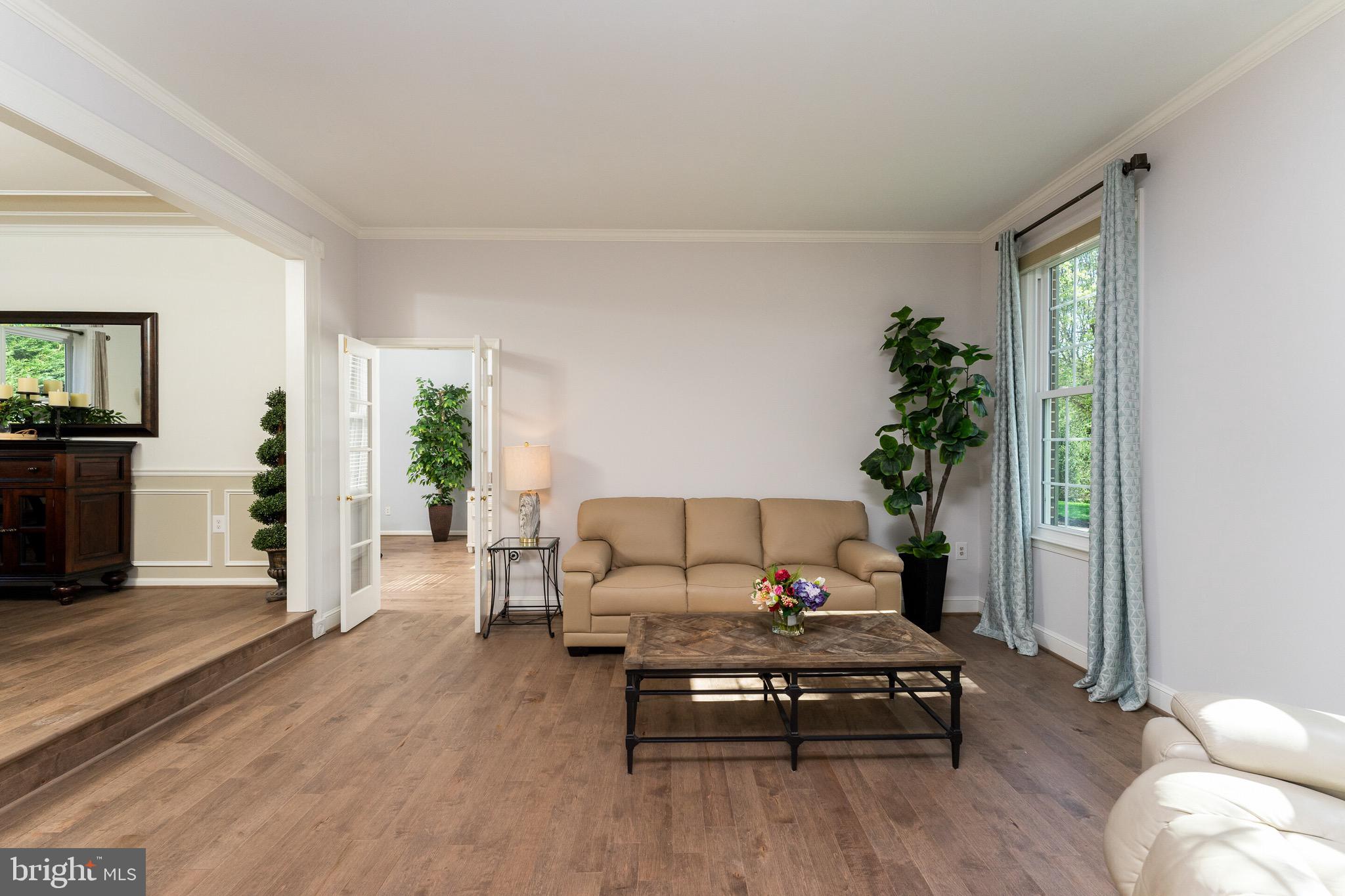 CHANTILLY HIGHLANDS - Residential