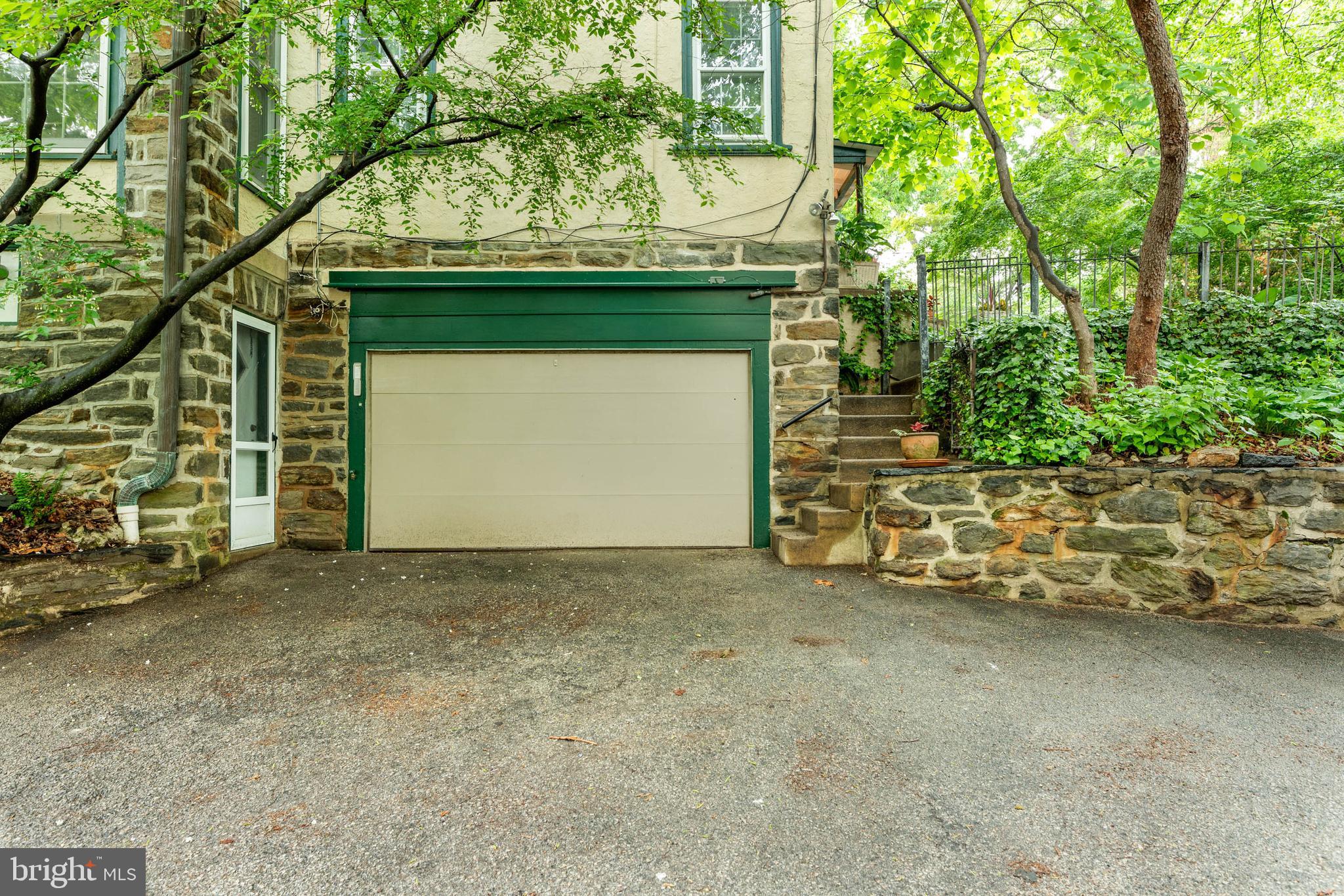 WYNNEWOOD VALLEY - Residential