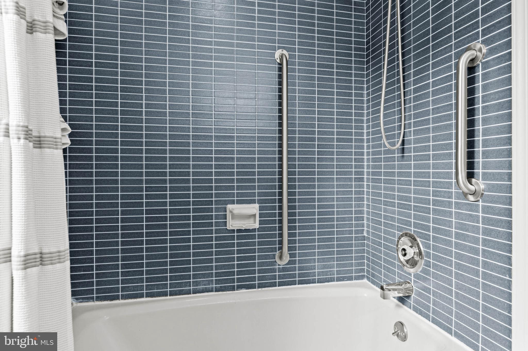 WYNNEWOOD VALLEY - Residential