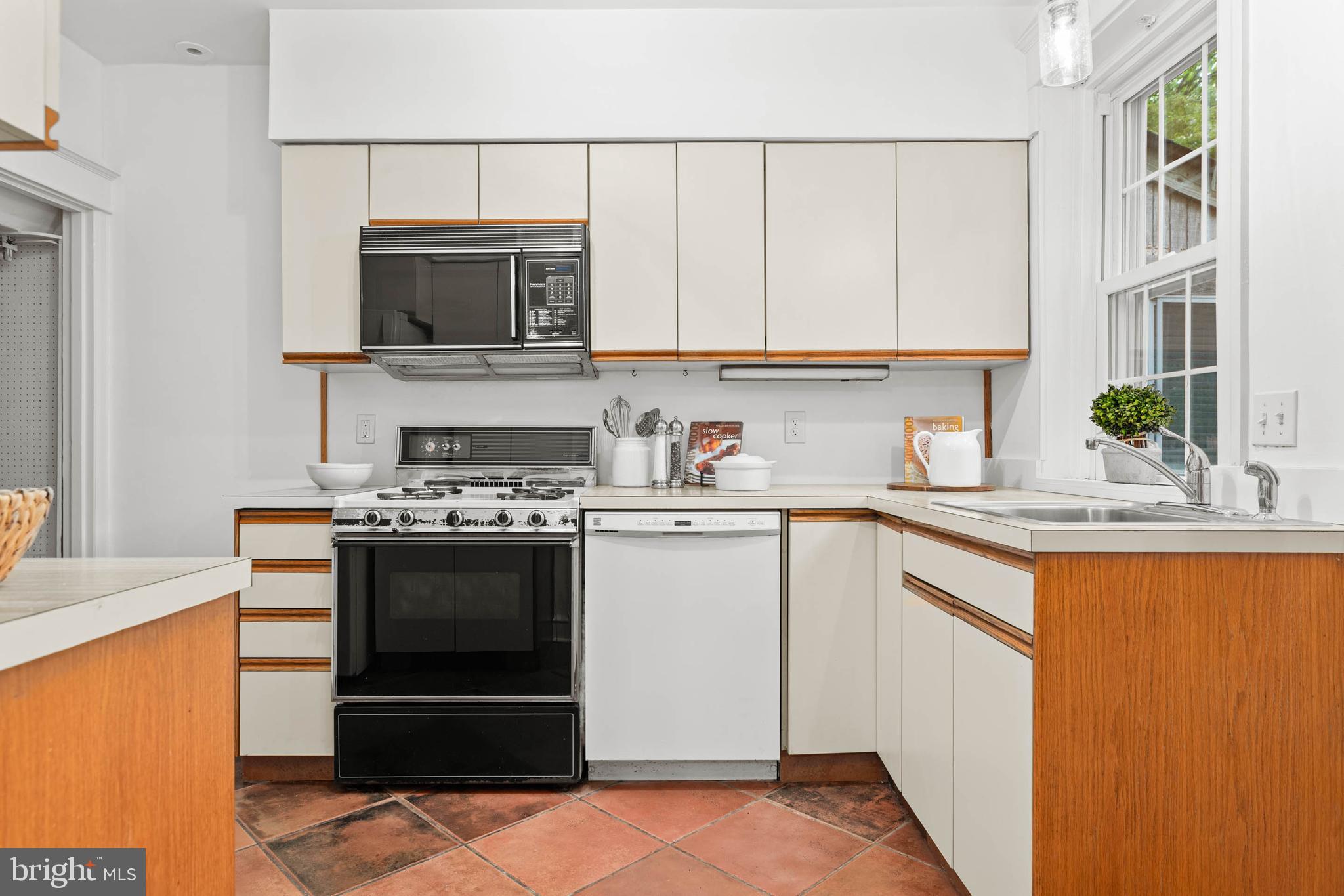 WYNNEWOOD VALLEY - Residential