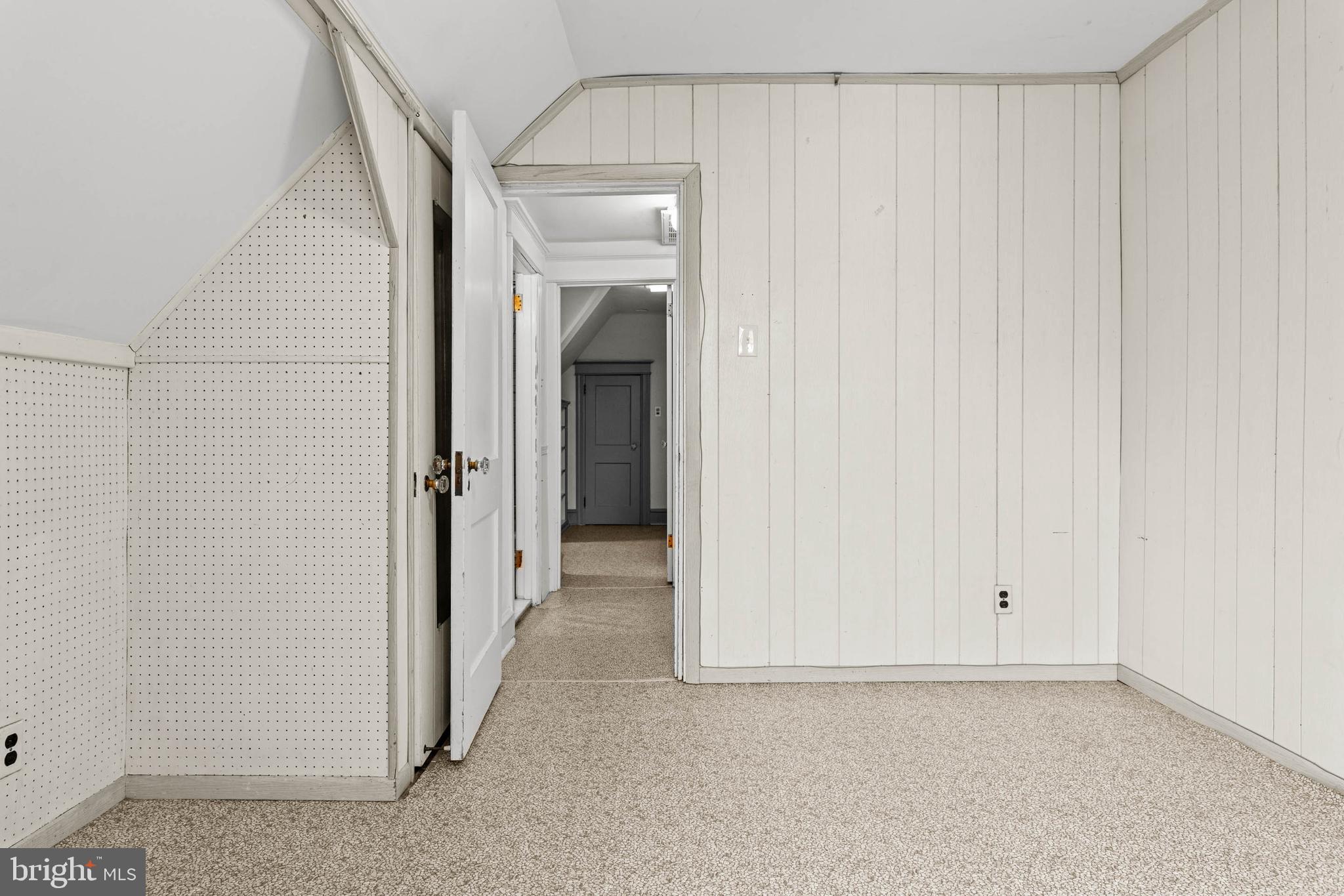 WYNNEWOOD VALLEY - Residential