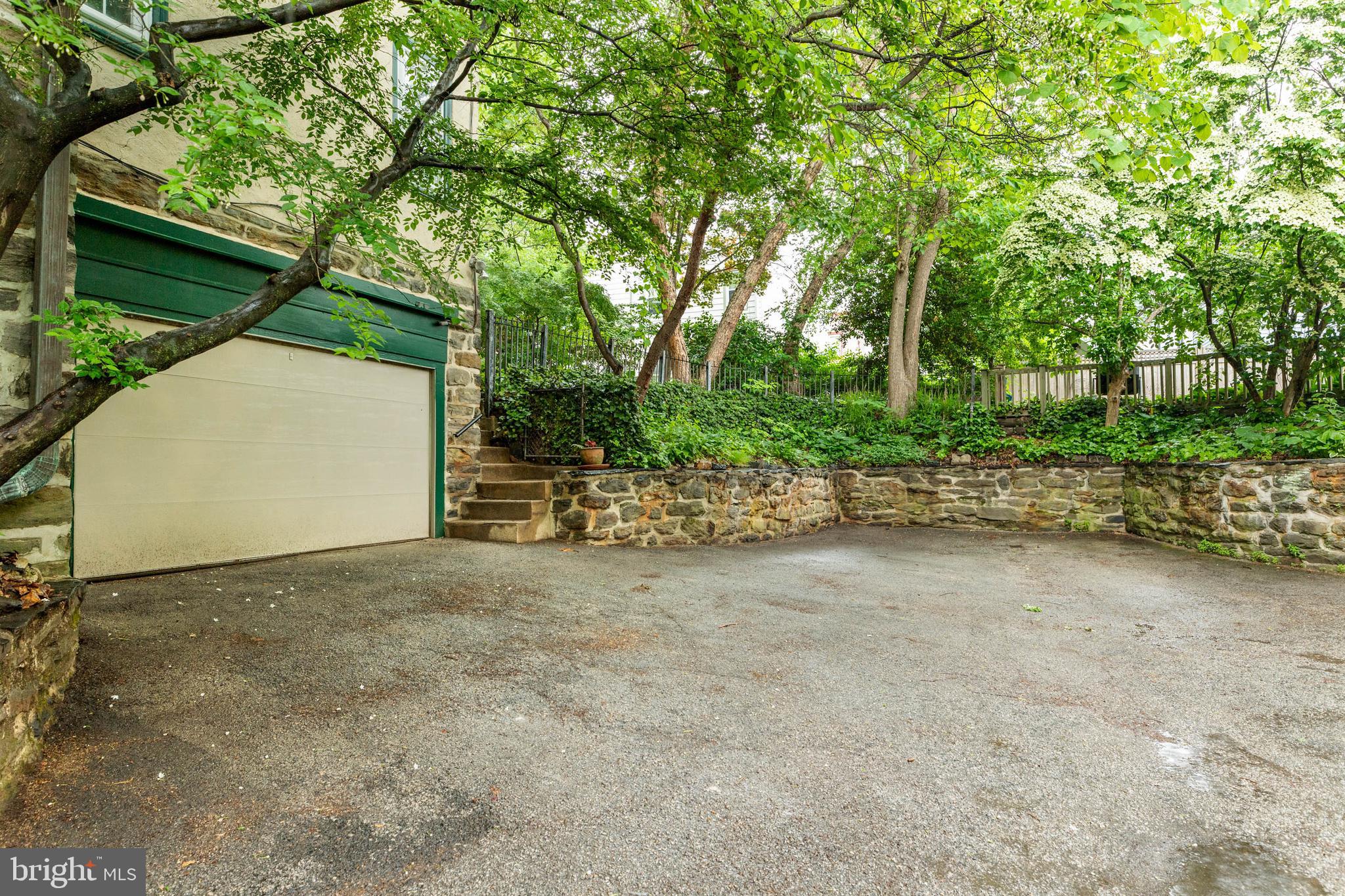 WYNNEWOOD VALLEY - Residential