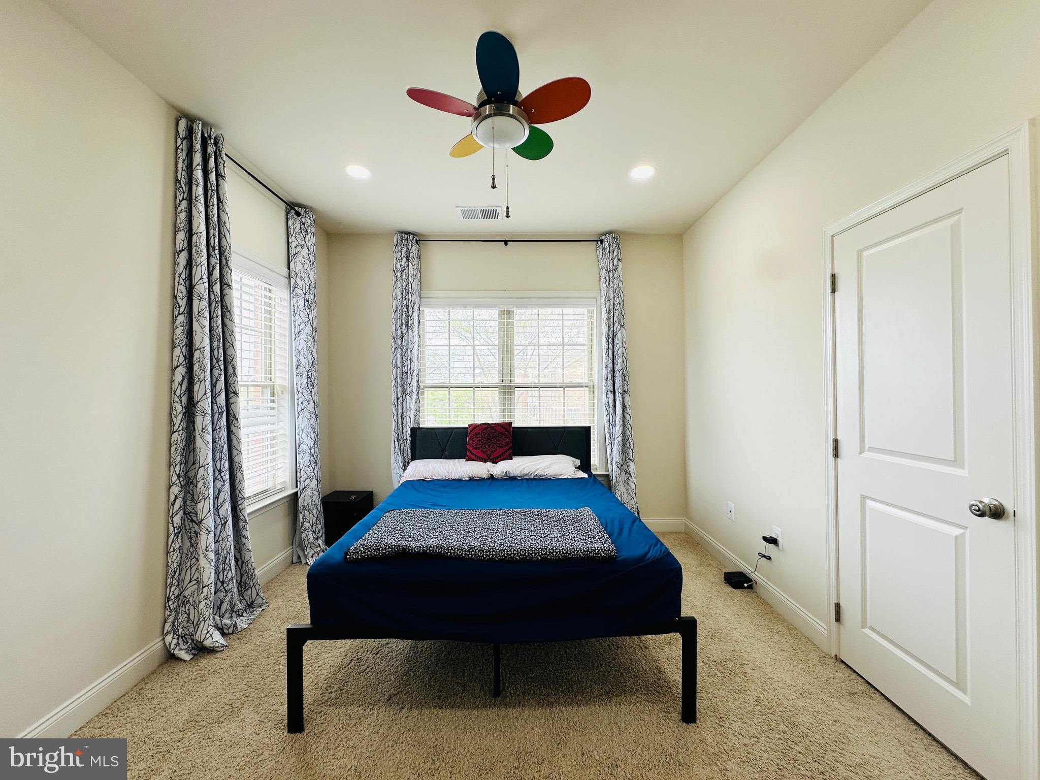 MOOREFIELD STATION - Residential Lease