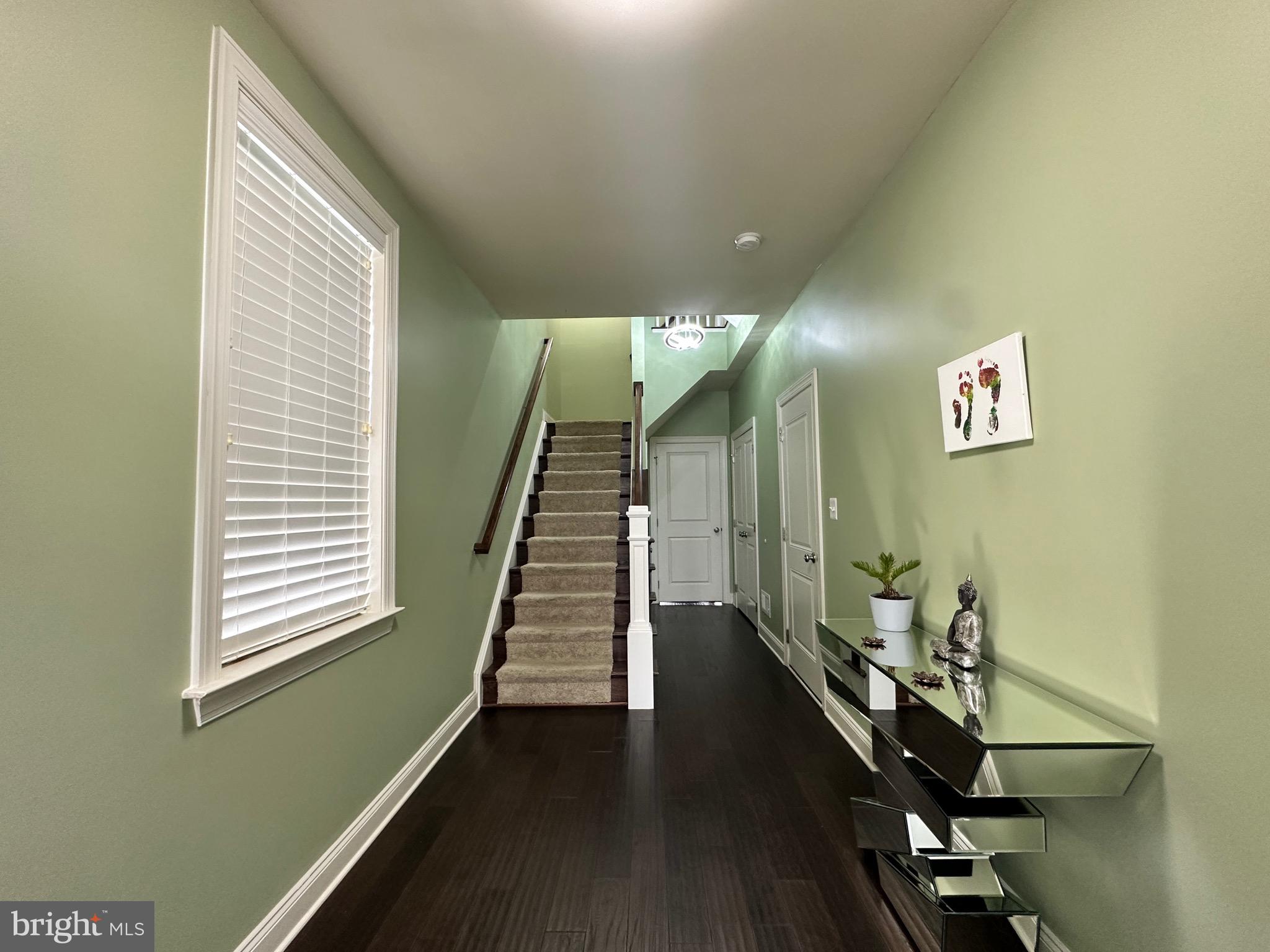 22611 WINDSOR LOCKS SQUARE